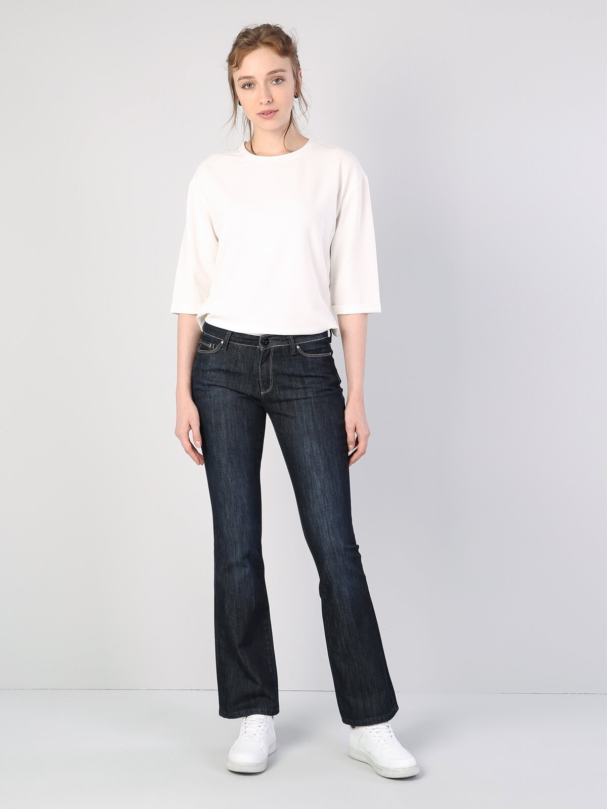 Regular Fit Orta Bel Bootcut Kadın İndigo Jean Pantolon