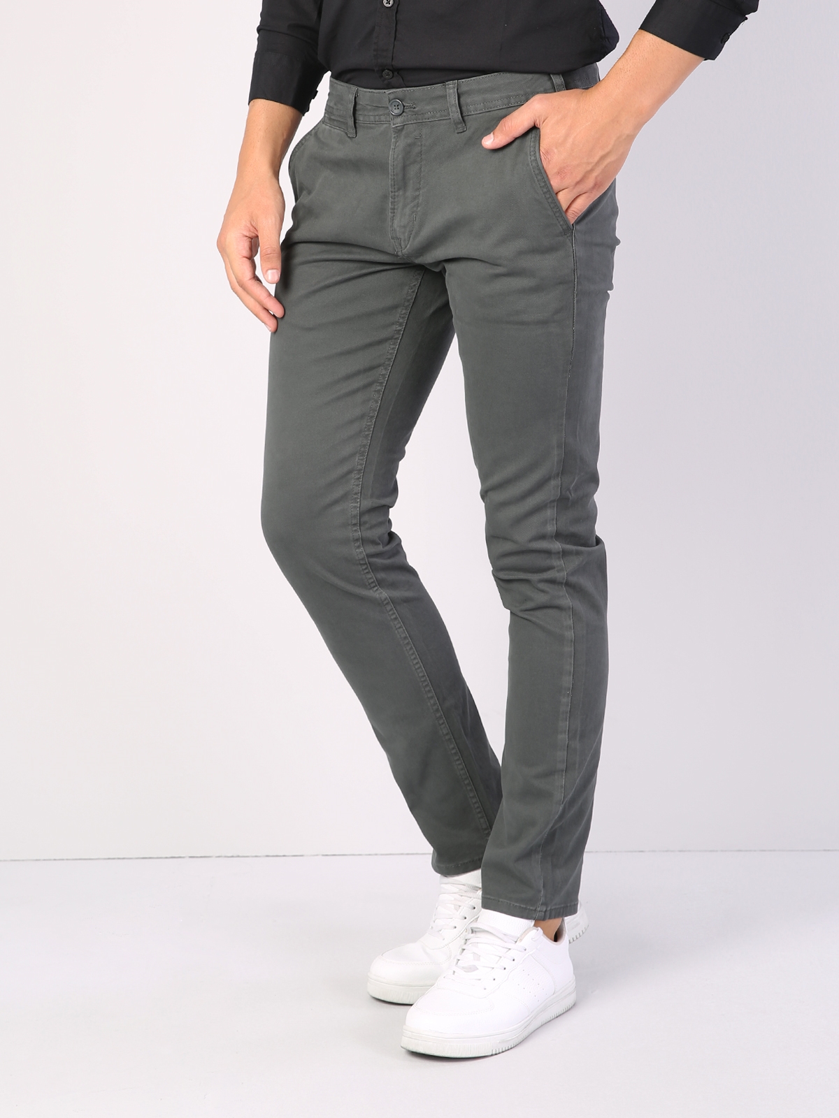 Colins Slim Fit Orta Bel Düz Paça Erkek Koyu Yeşil Pantolon. 1