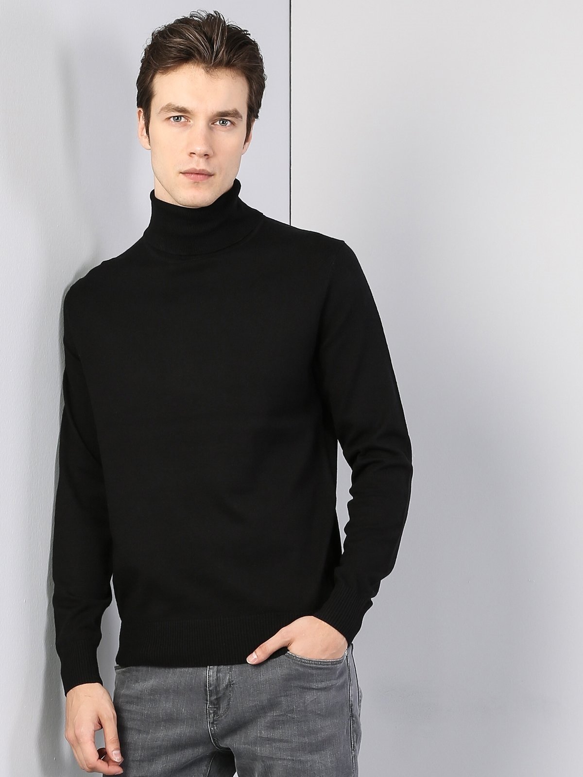 Colins Black Men Sweaters - 21013