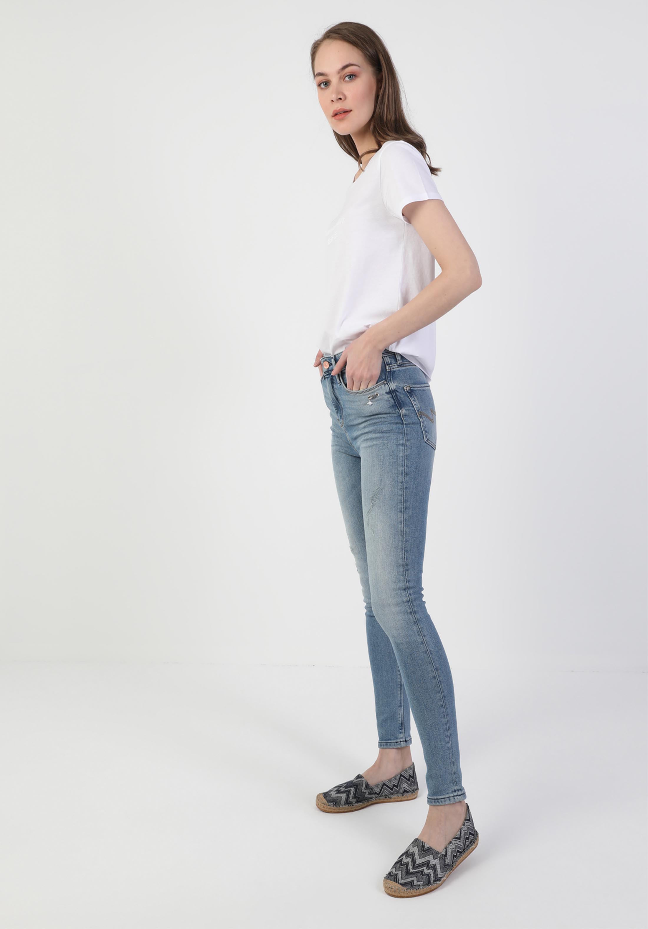 Super Slim Fit Yüksel Bel Dar Paça Kadın İndigo Jean Pantolon