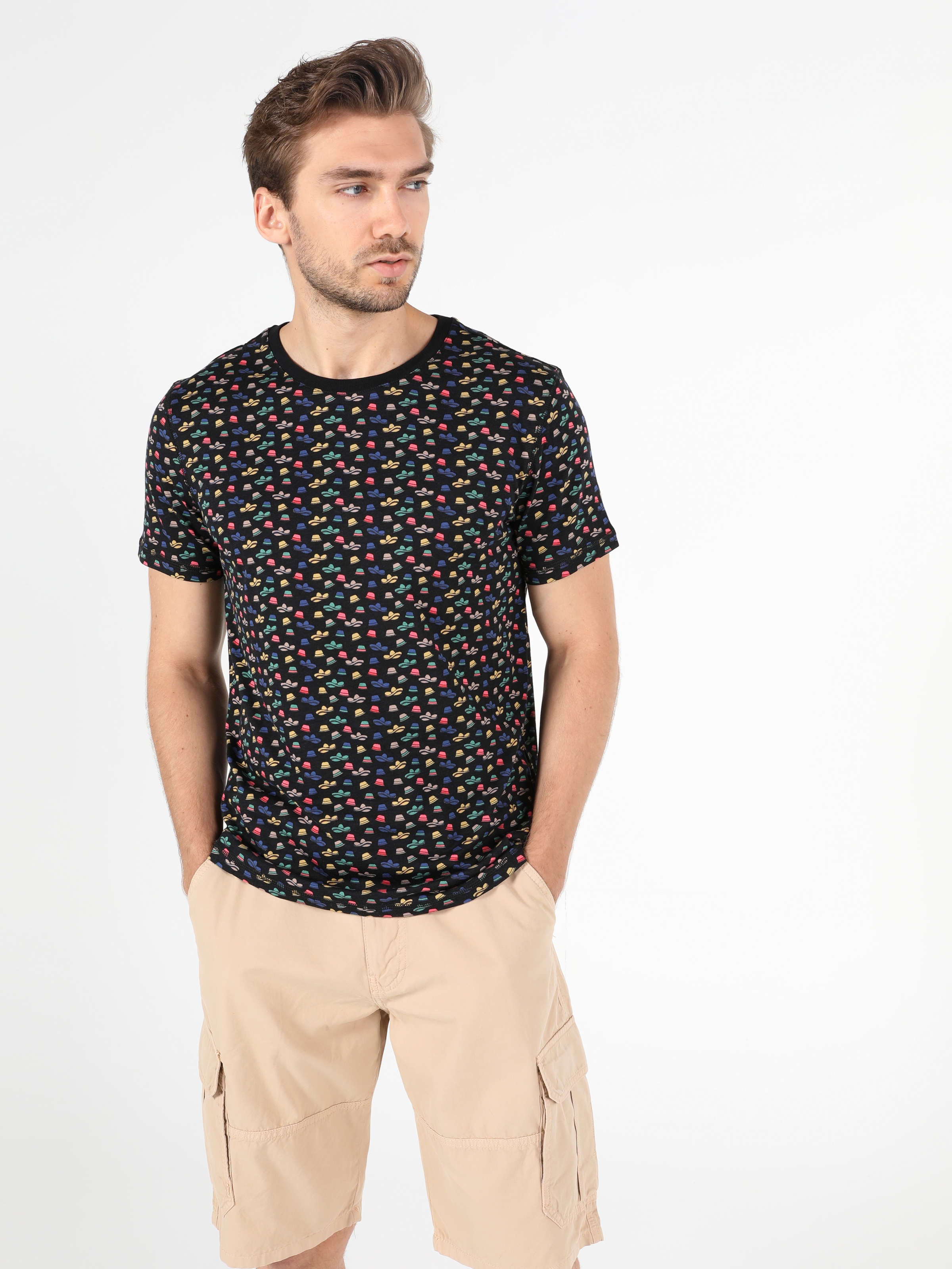 Regular Fit Yuvarlak Yaka  Erkek Siyah Kısa Kol Tişört Cl1051187