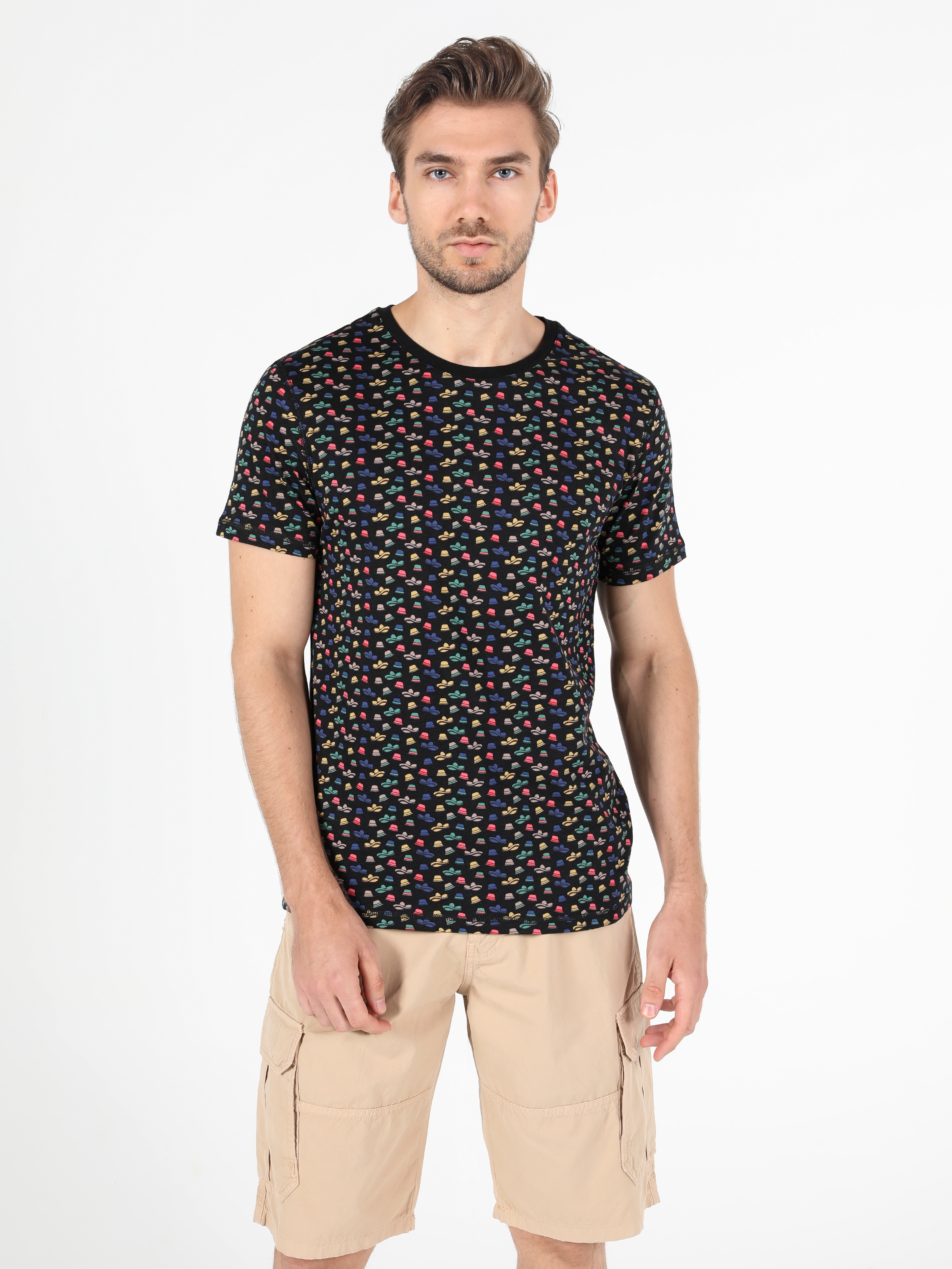 Regular Fit Yuvarlak Yaka  Erkek Siyah Kısa Kol Tişört Cl1051187