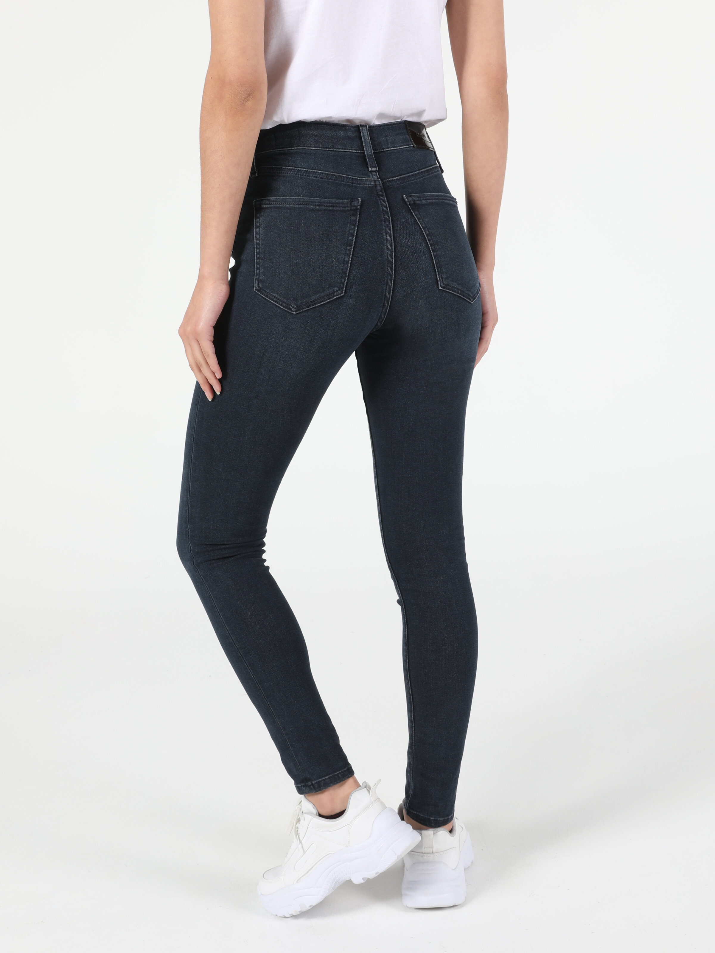 760 Dıana Super Slim Fit Yüksel Bel Dar Paça Kadın Mavi Jean Pantolon Cl1052811