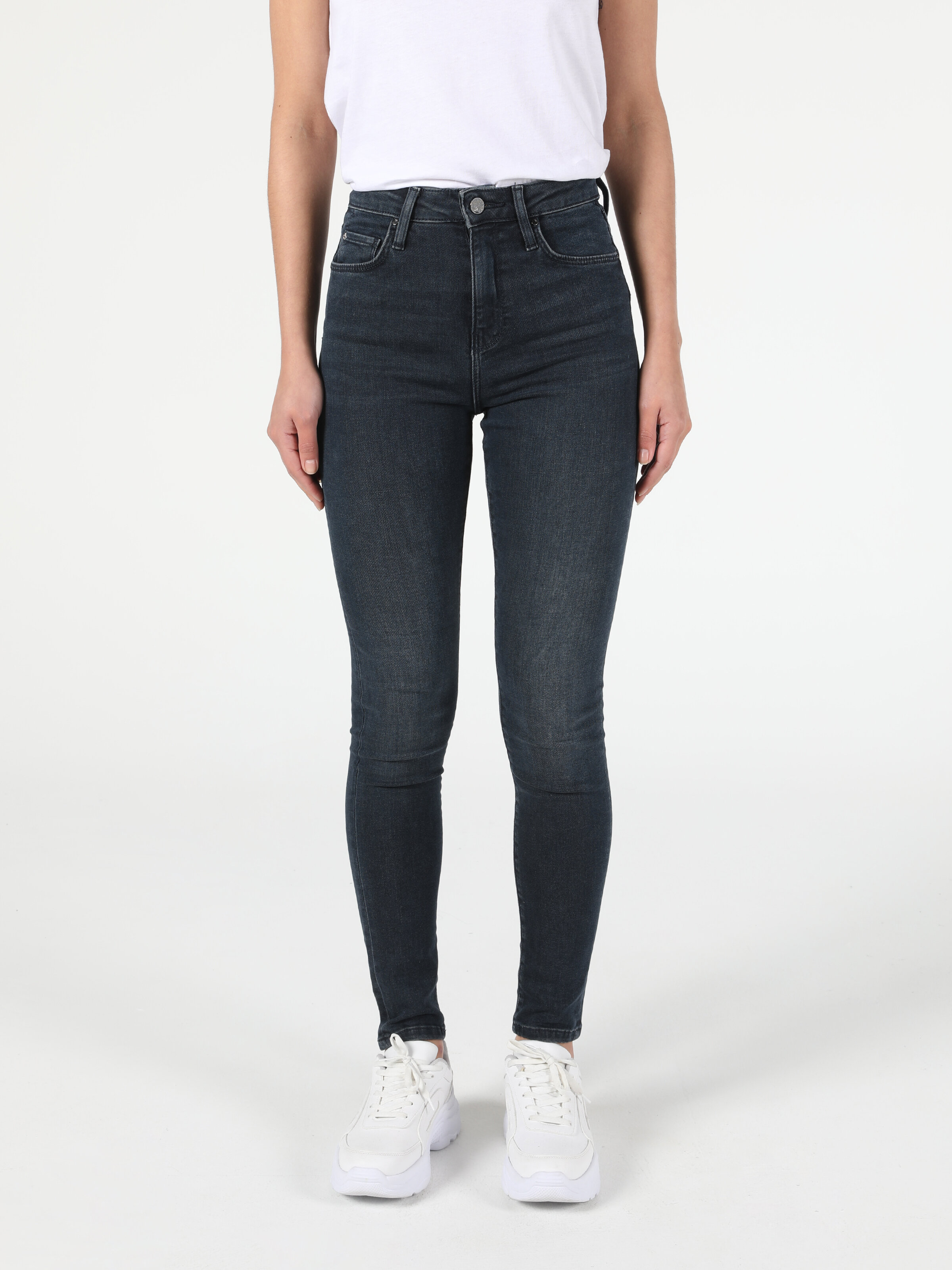 760 Dıana Super Slim Fit Yüksel Bel Dar Paça Kadın Mavi Jean Pantolon Cl1052811