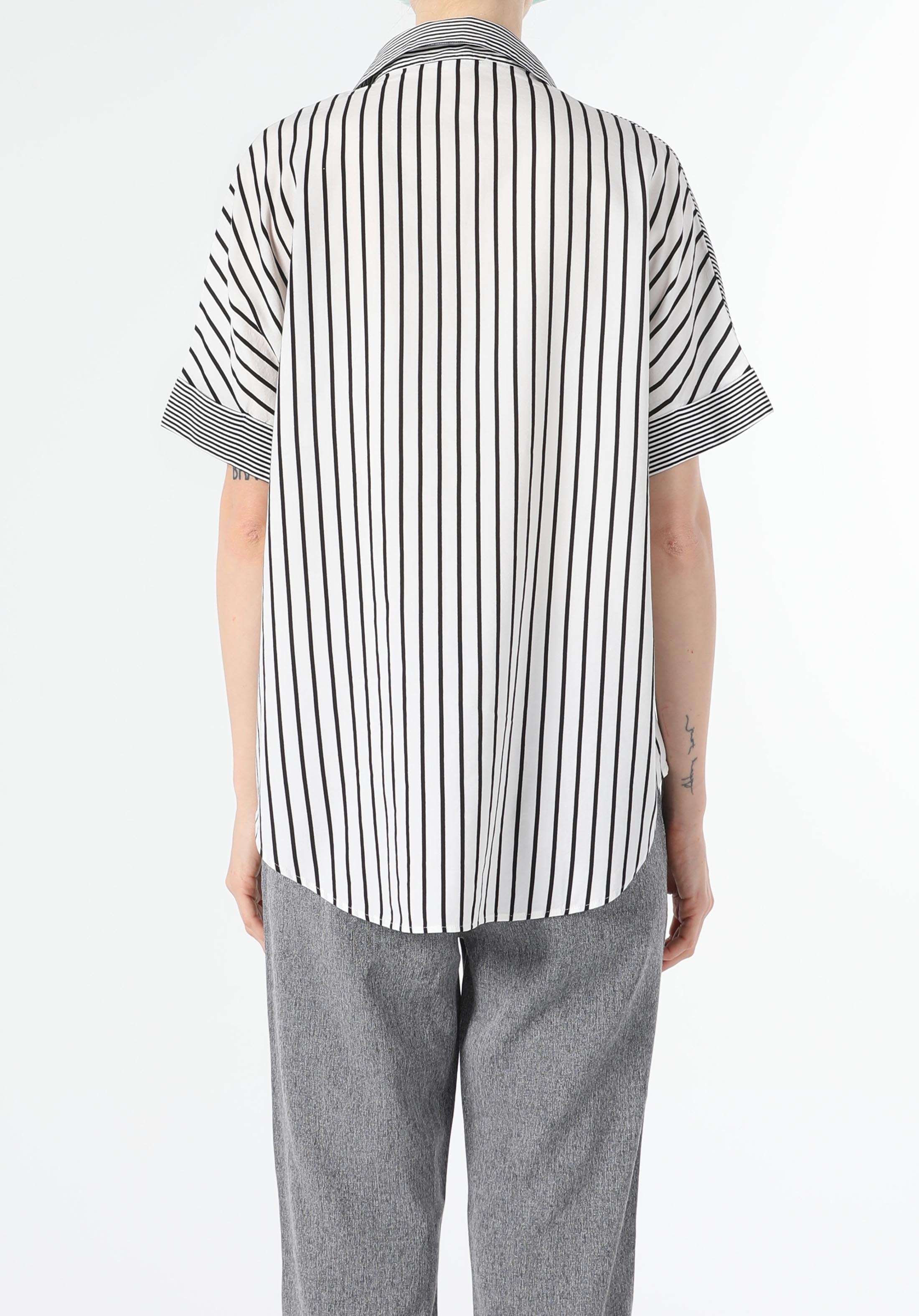  Relaxed Fit Shirt Neck  Kadın Kısa Kol Gömlek