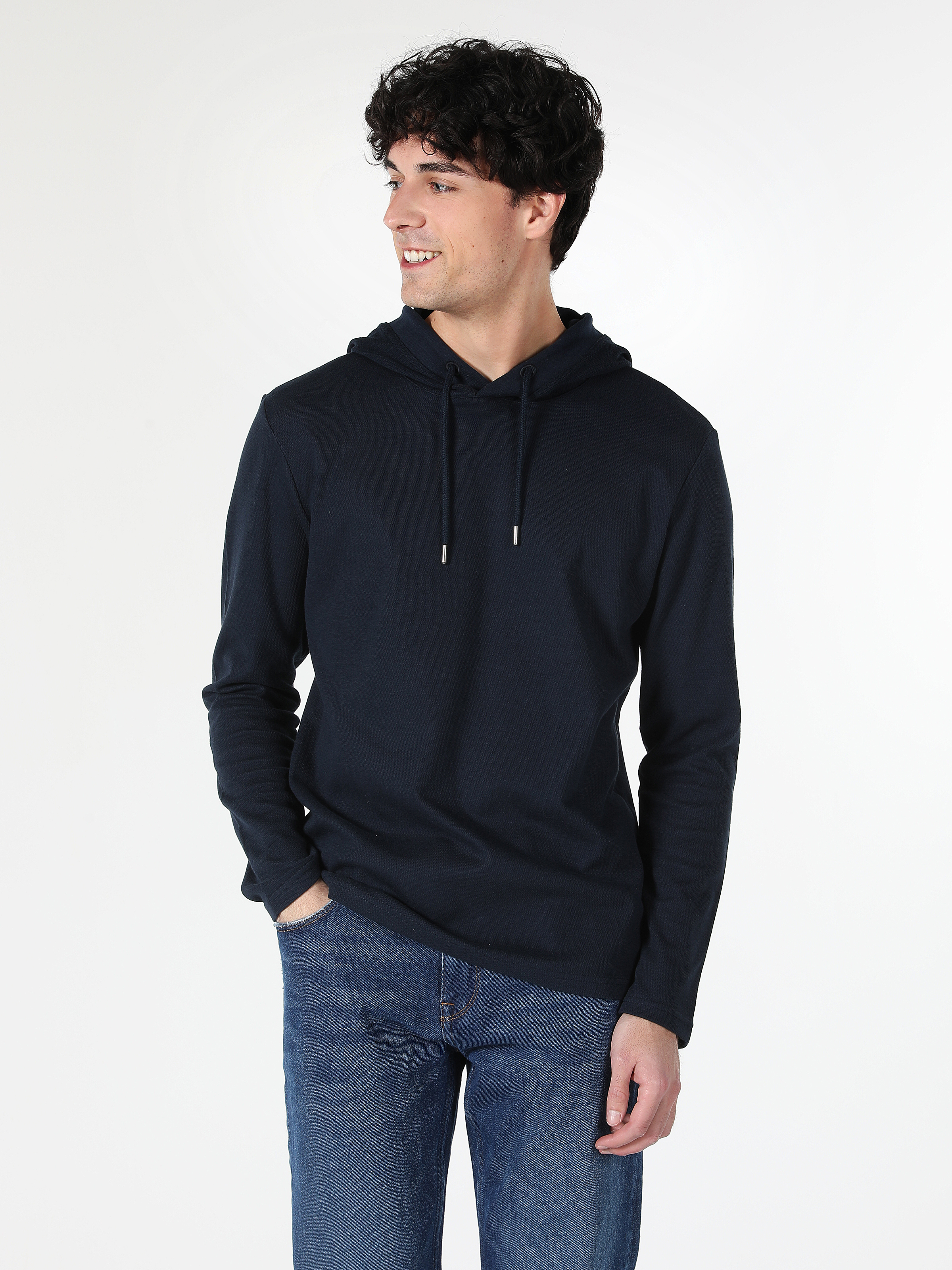 Regular Fit Kapüşonlu Düz Erkek Lacivert Uzun Kol Tişört