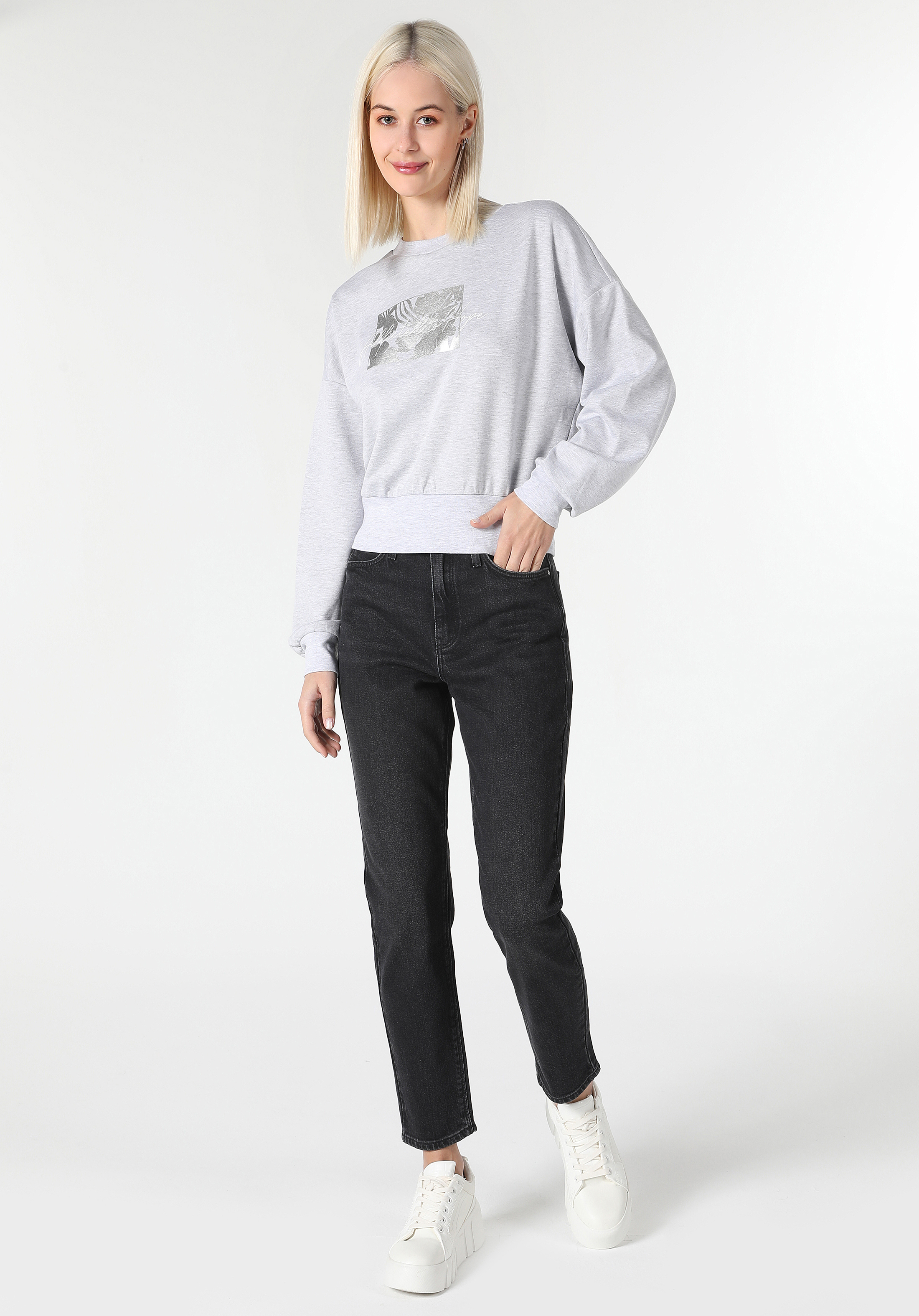 Regular Fit Yuvarlak Yaka Baskılı Kadın Gri Sweatshirt Cl1061934