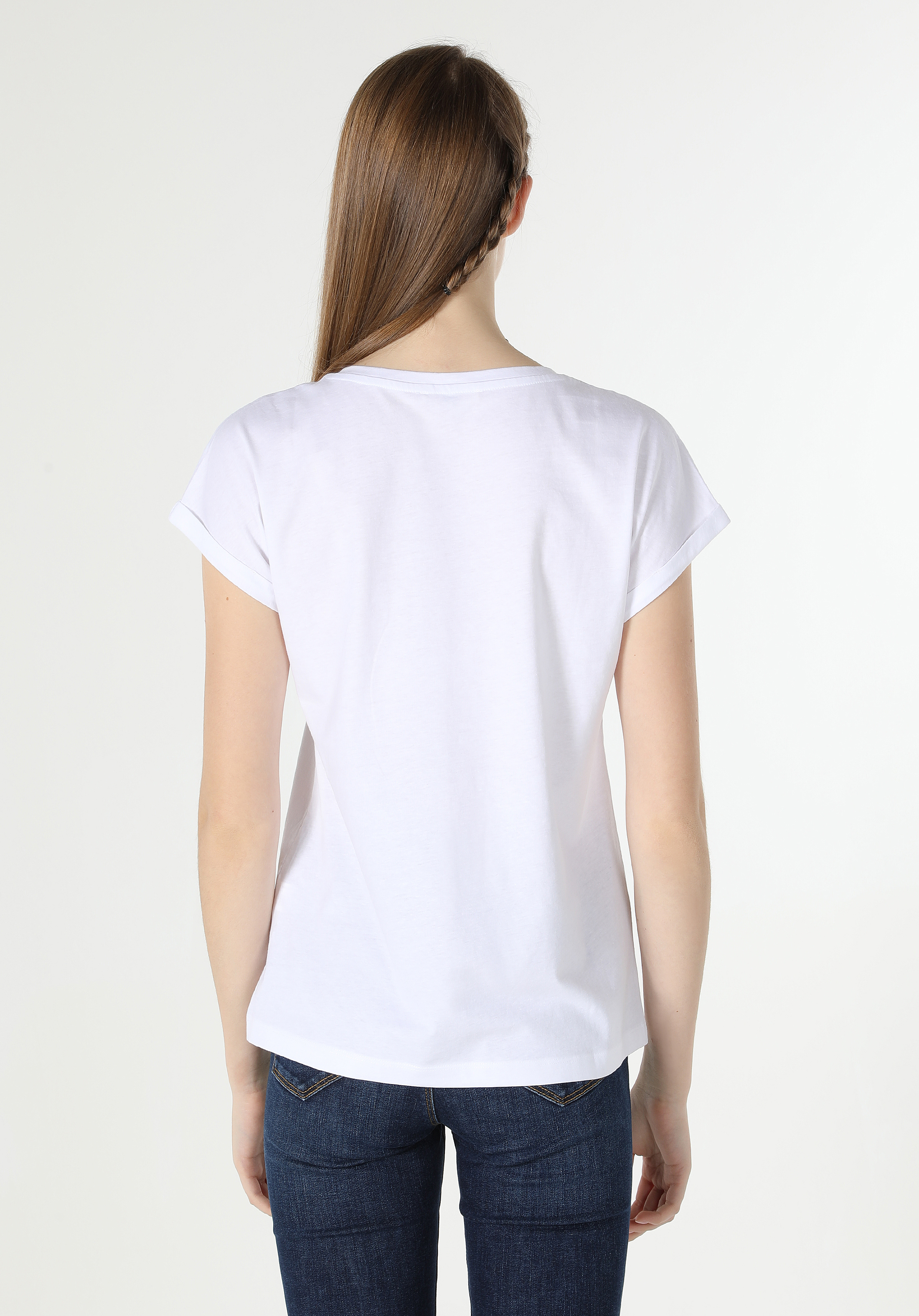 Regular Fit Yuvarlak Yaka  Kadın Beyaz Kısa Kol Tişört Cl1063266