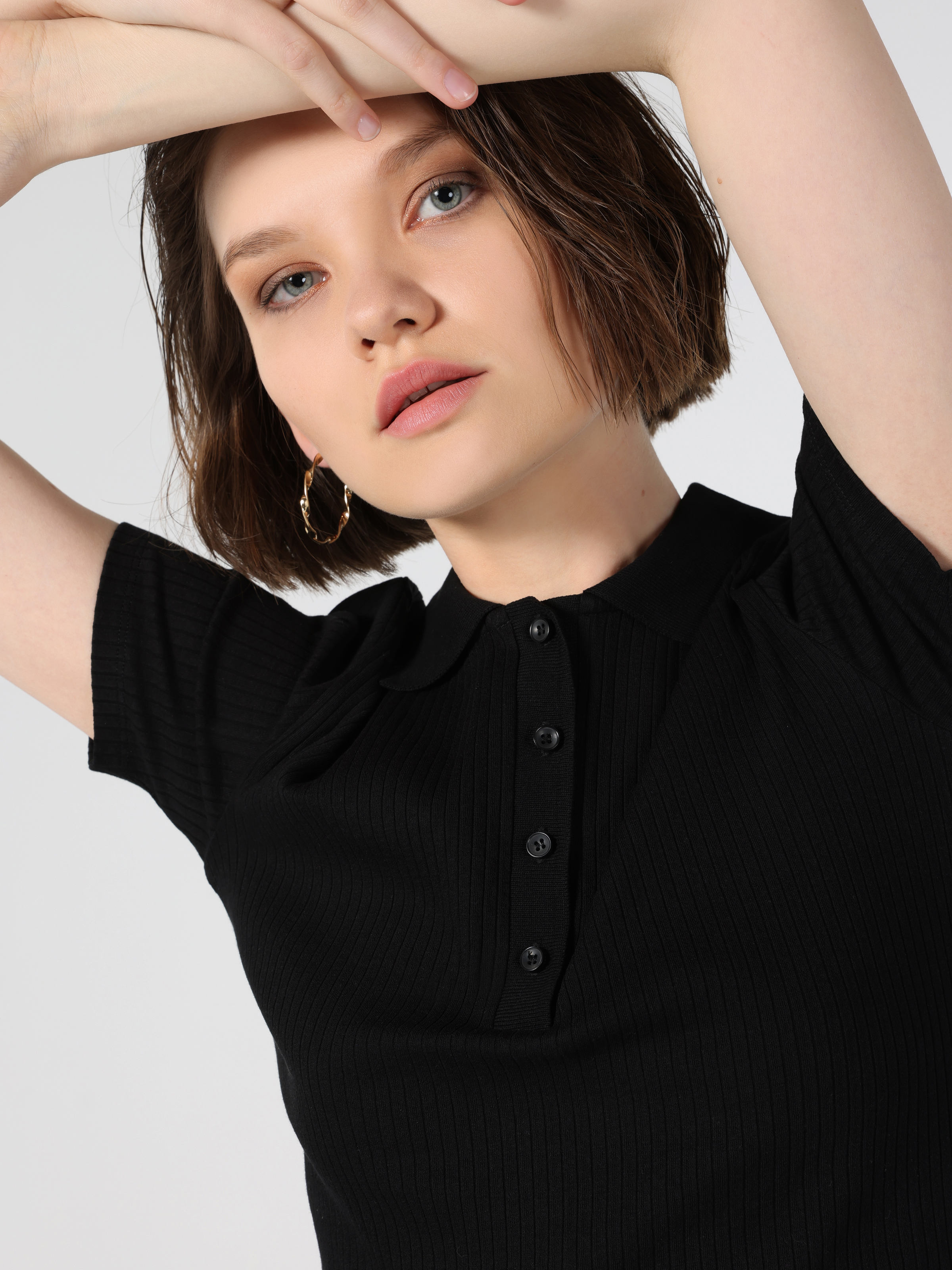 Slim Fit Polo Yaka Düz Kadın Siyah Kısa Kol Tişört