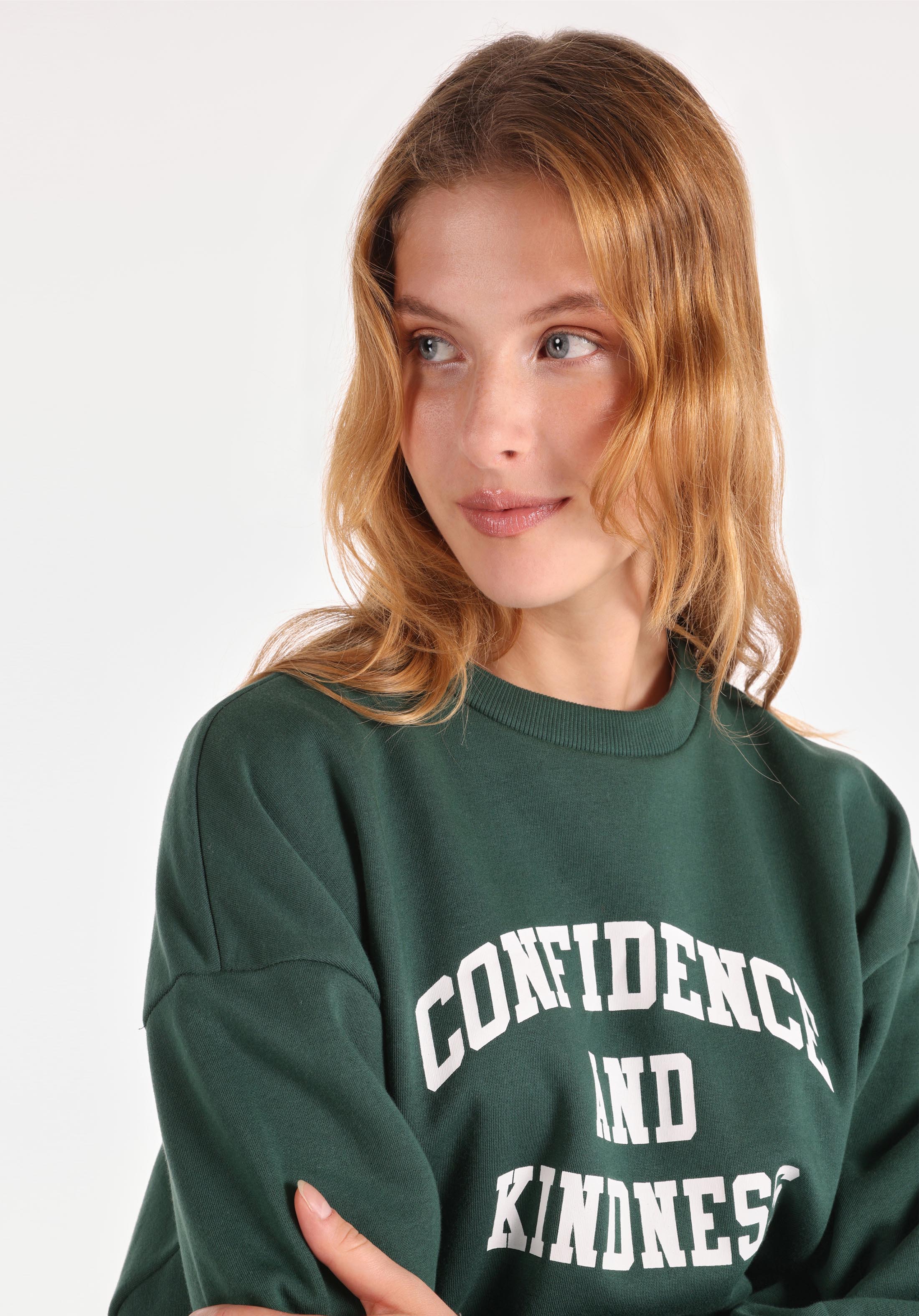Comfort Fit Yuvarlak Yaka Baskılı Kadın Yeşil Sweatshirt