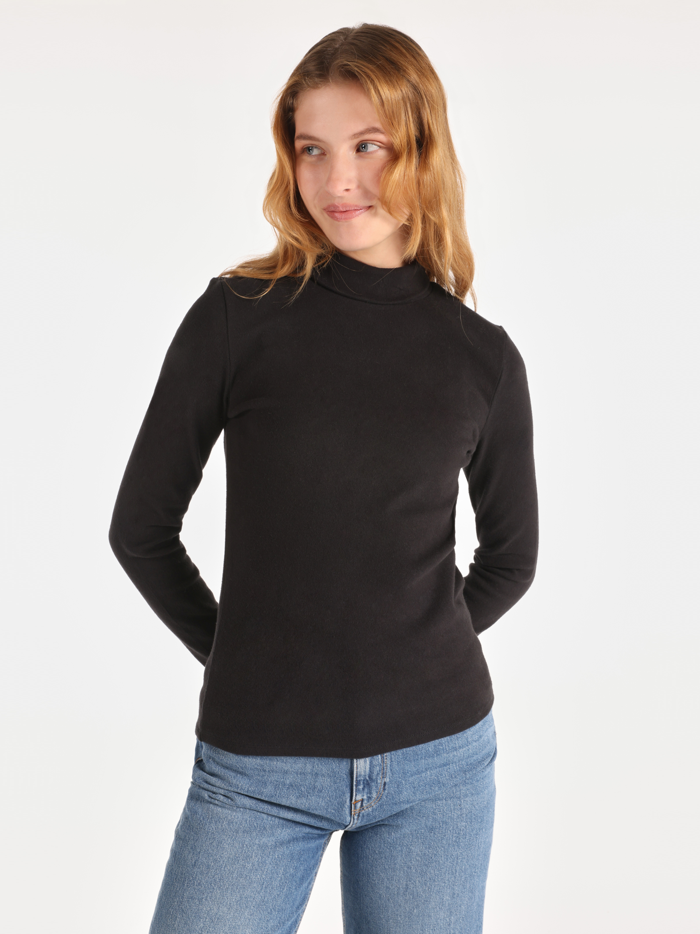 Slim Fit Balıkçı Yaka Düz Kadın Siyah Uzun Kol Tişört