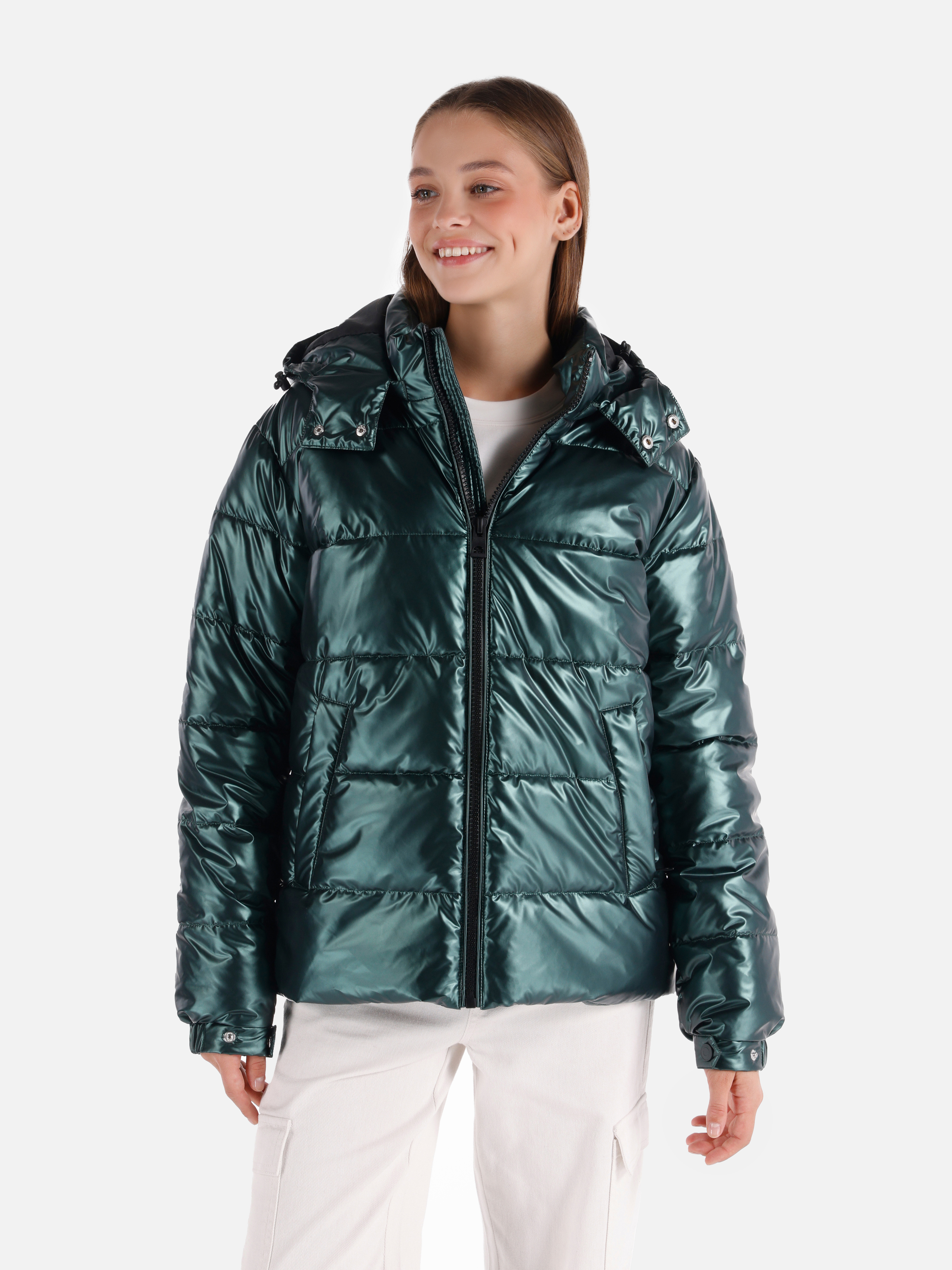 Regular Fit Kapüşonlu Fermuarlı Astarlı  Kadın Yeşil Mont