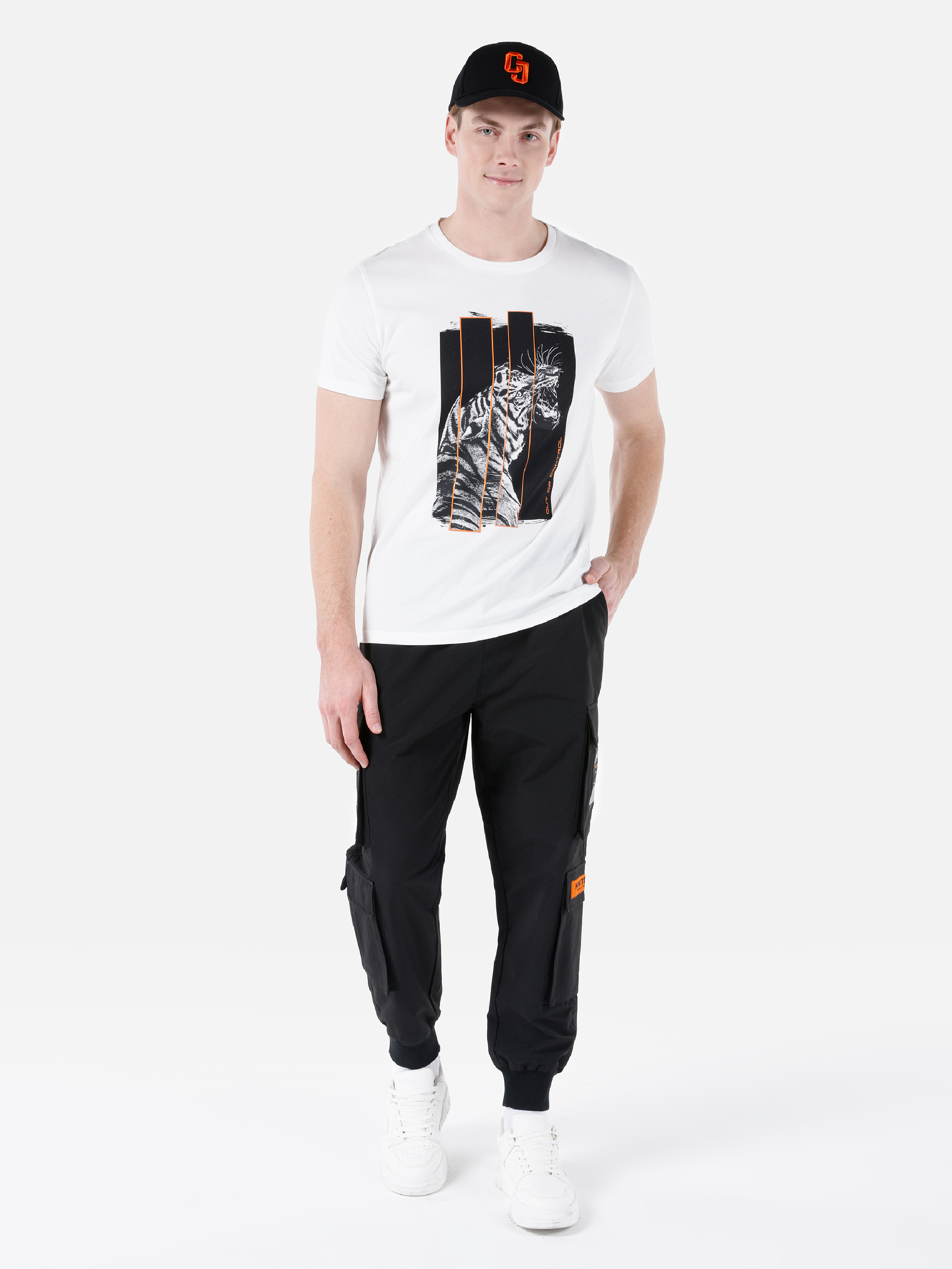 Regular Fit Yuvarlak Yaka Düz Erkek Beyaz Kısa Kol Tişört