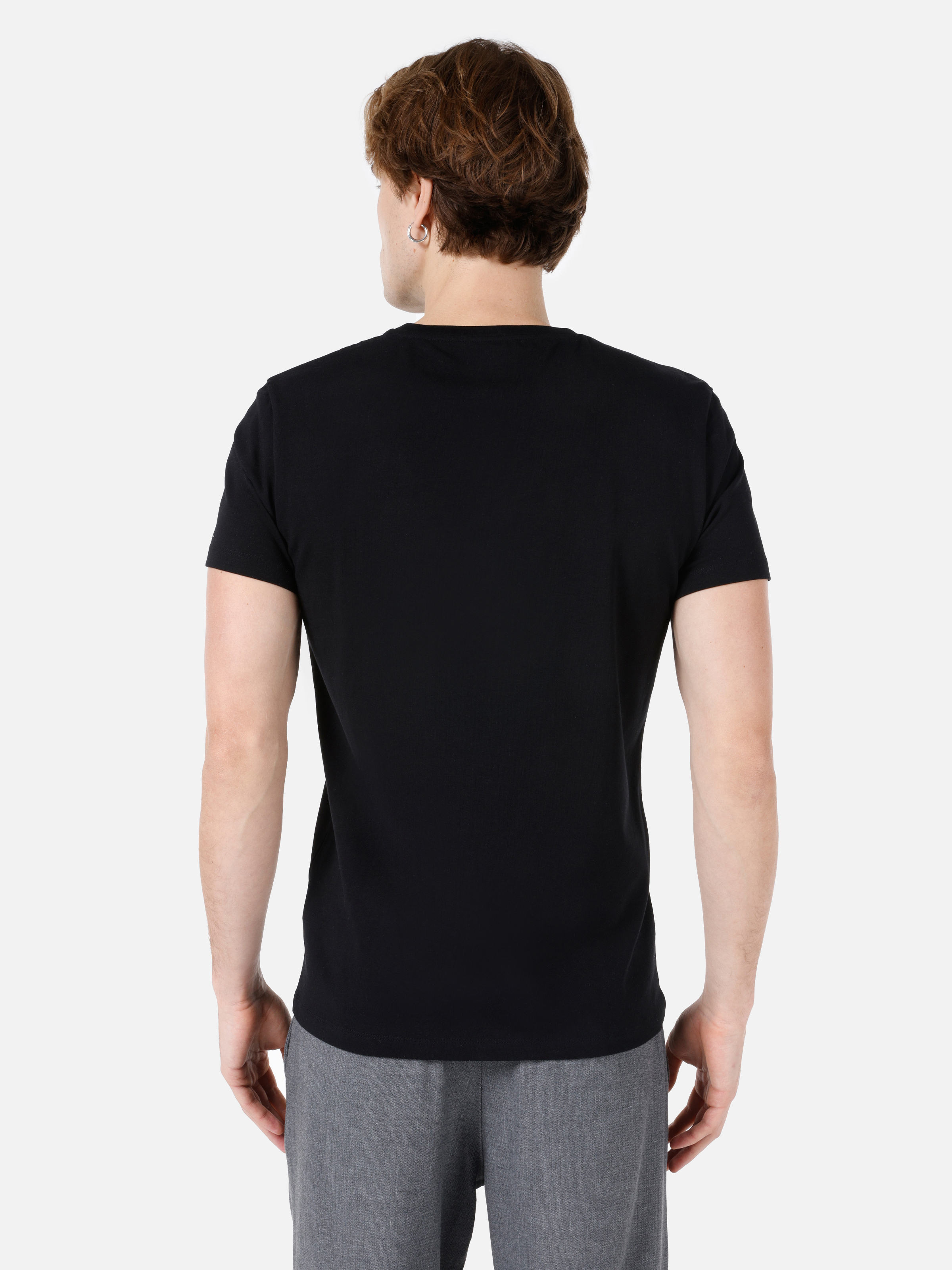 Slim Fit Yuvarlak Yaka  Erkek Siyah Kısa Kol Tişört