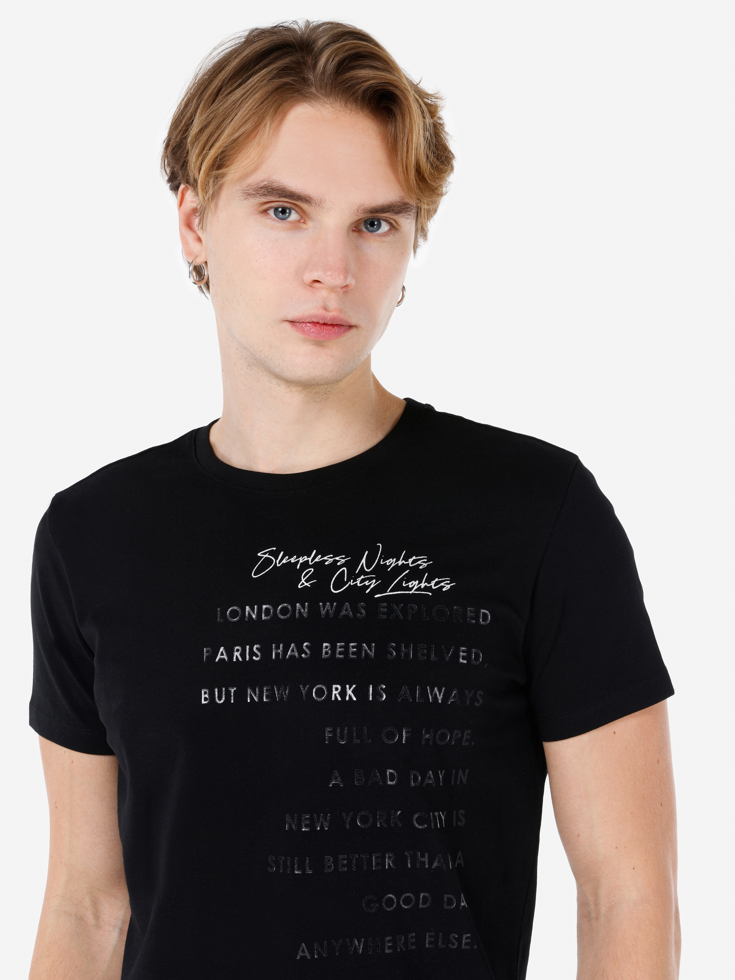 Slim Fit Yuvarlak Yaka  Erkek Siyah Kısa Kol Tişört