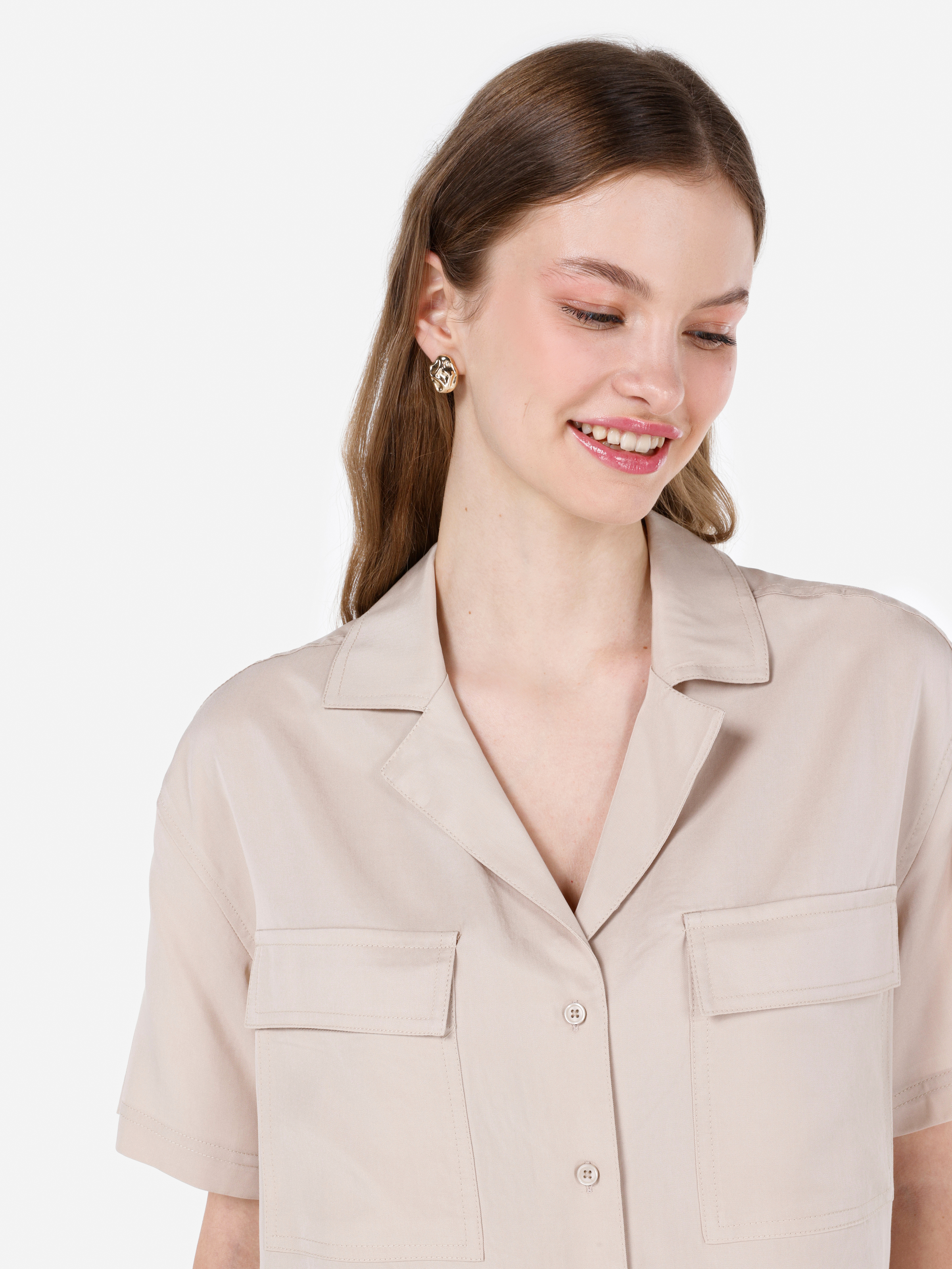 Regular Fit Shirt Neck Düz Kadın Bej Kısa Kol Gömlek