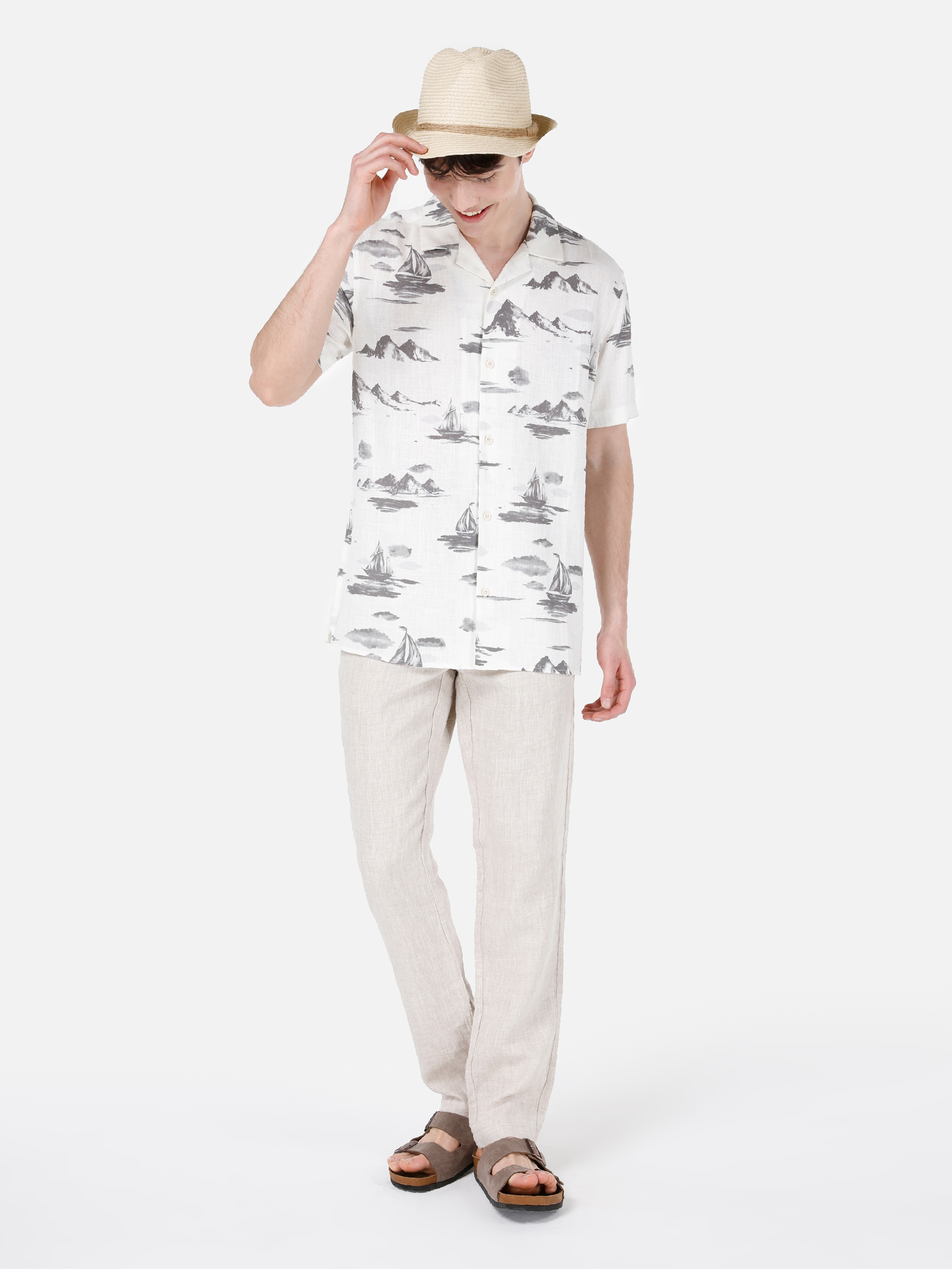 Regular Fit Shirt Neck Baskılı Erkek Beyaz Kısa Kol Gömlek