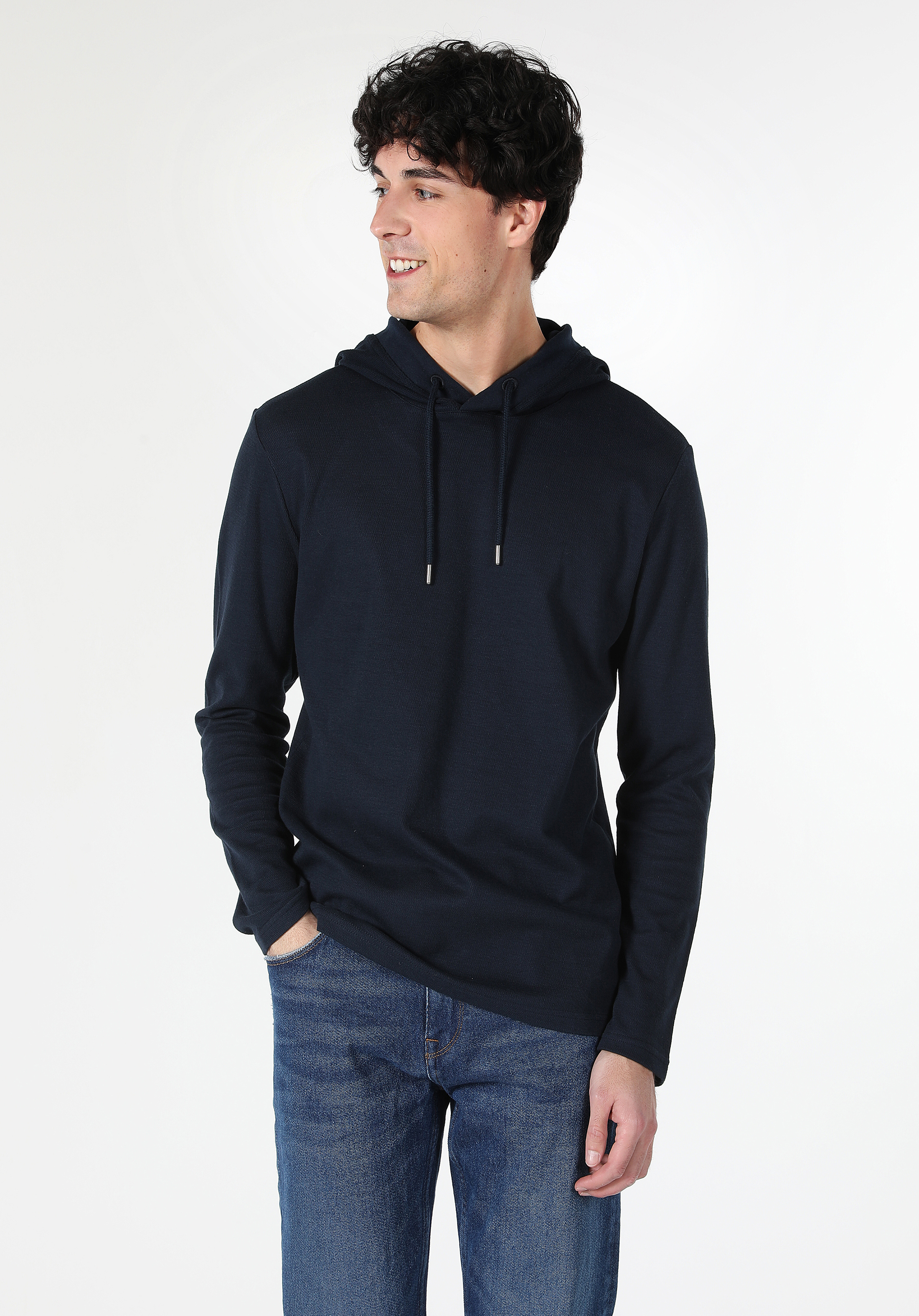 Regular Fit Kapüşonlu Düz Erkek Lacivert Uzun Kol Tişört