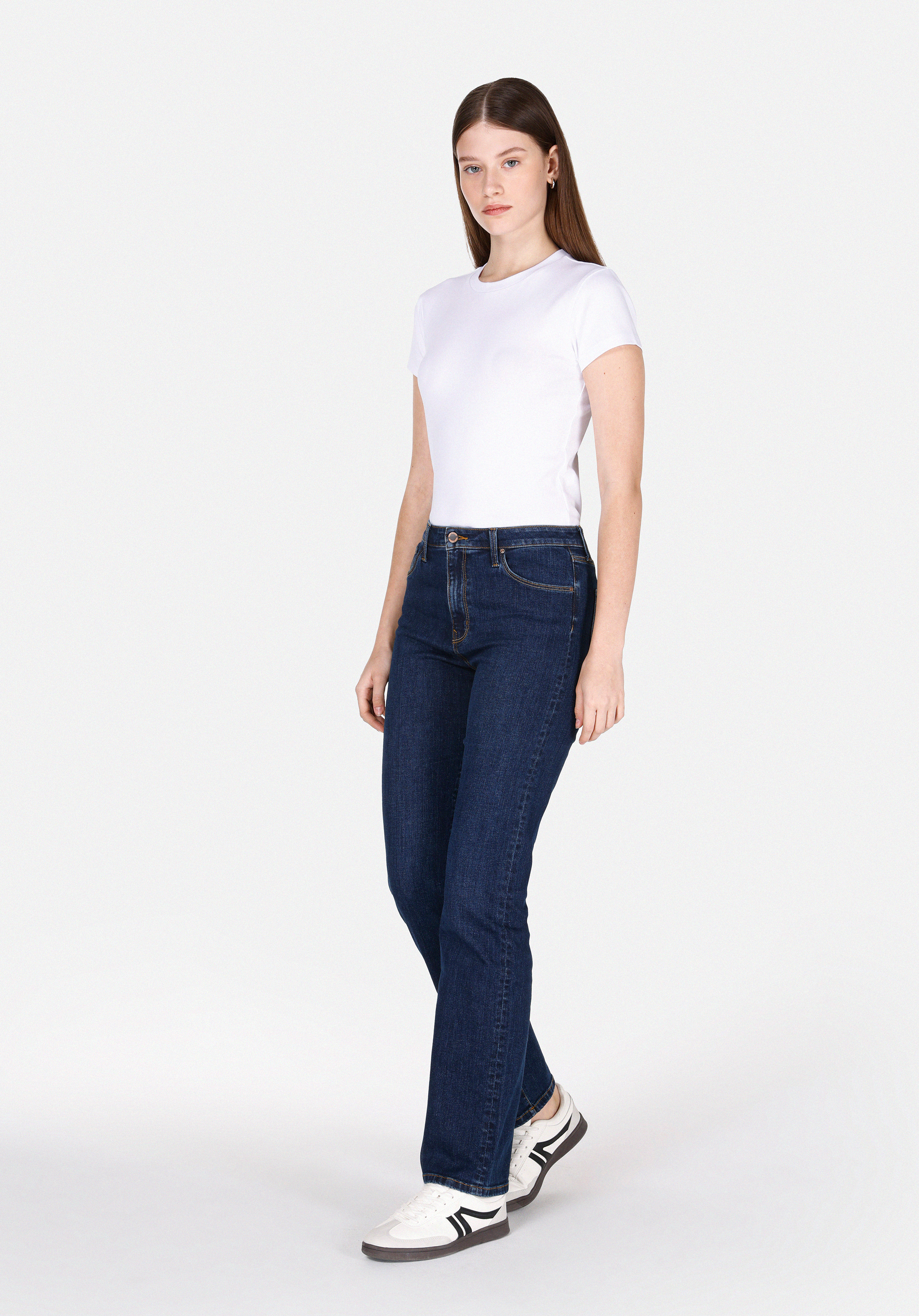 Slim Fit Yuvarlak Yaka Düz Kadın Beyaz Kısa Kol Tişört