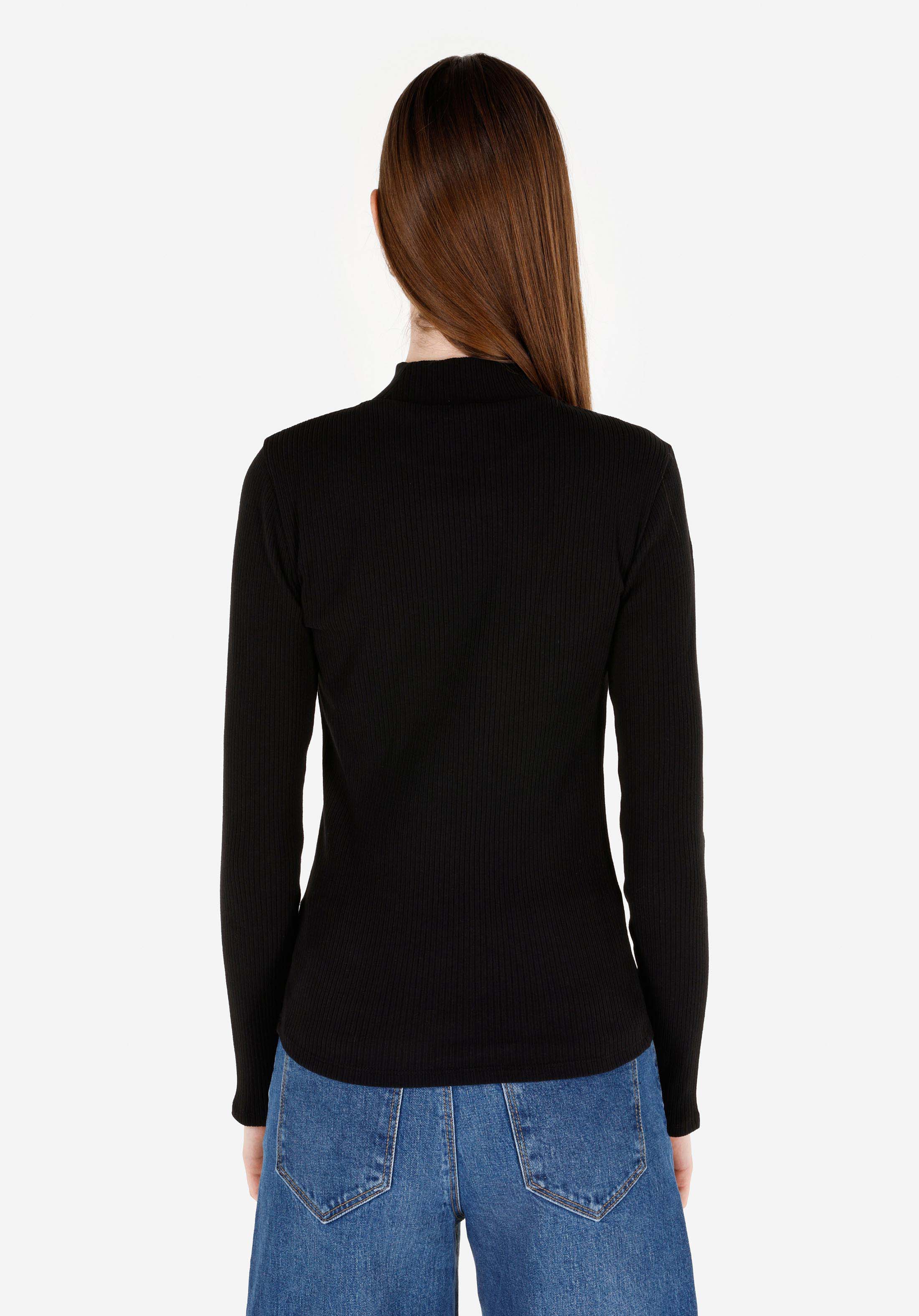 Slim Fit Dik Yaka Düz Kadın Siyah Uzun Kol Tişört