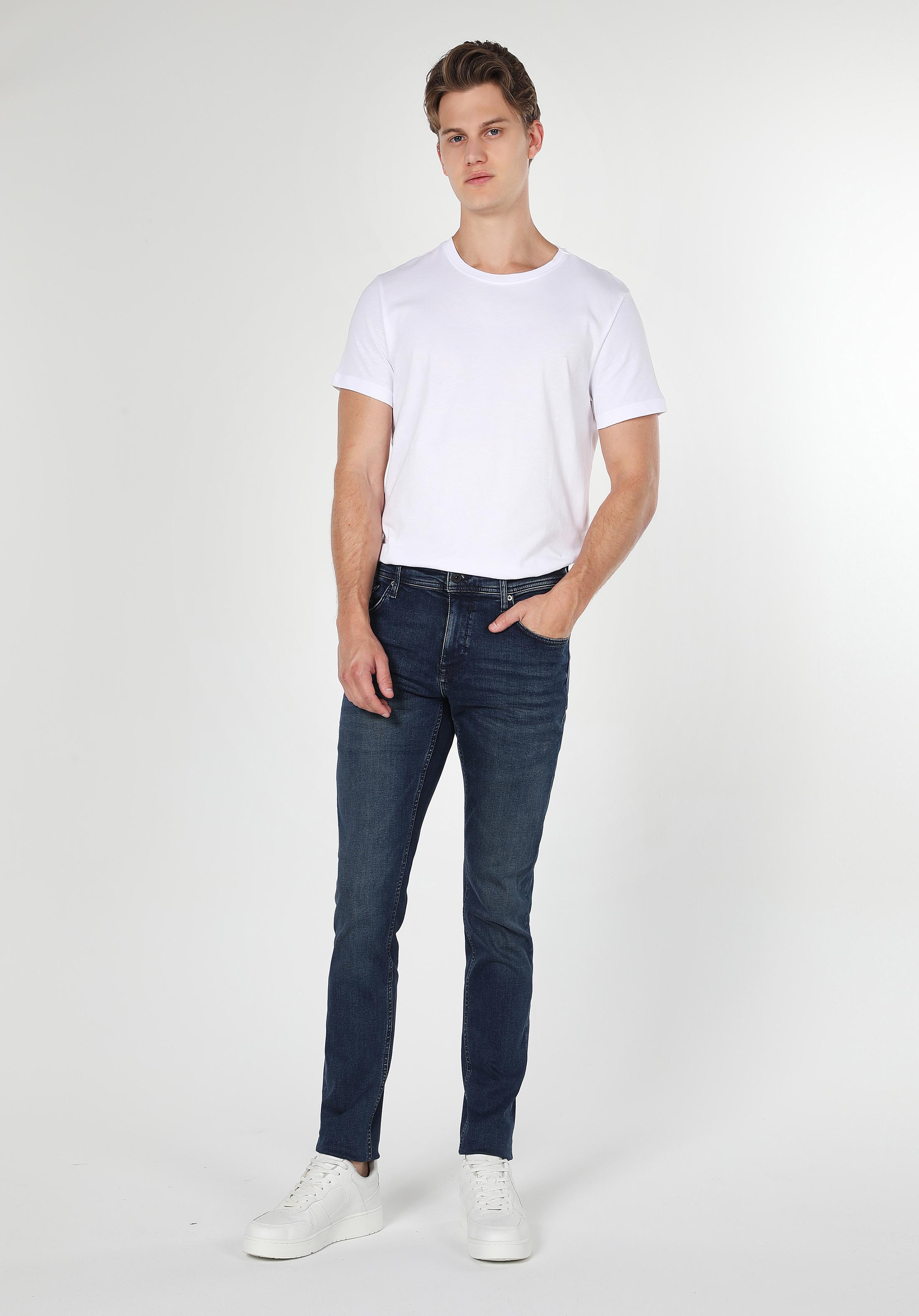 Slim Fit Düşük Bel Dar Paça Erkek Koyu İndigo Jean Pantolon