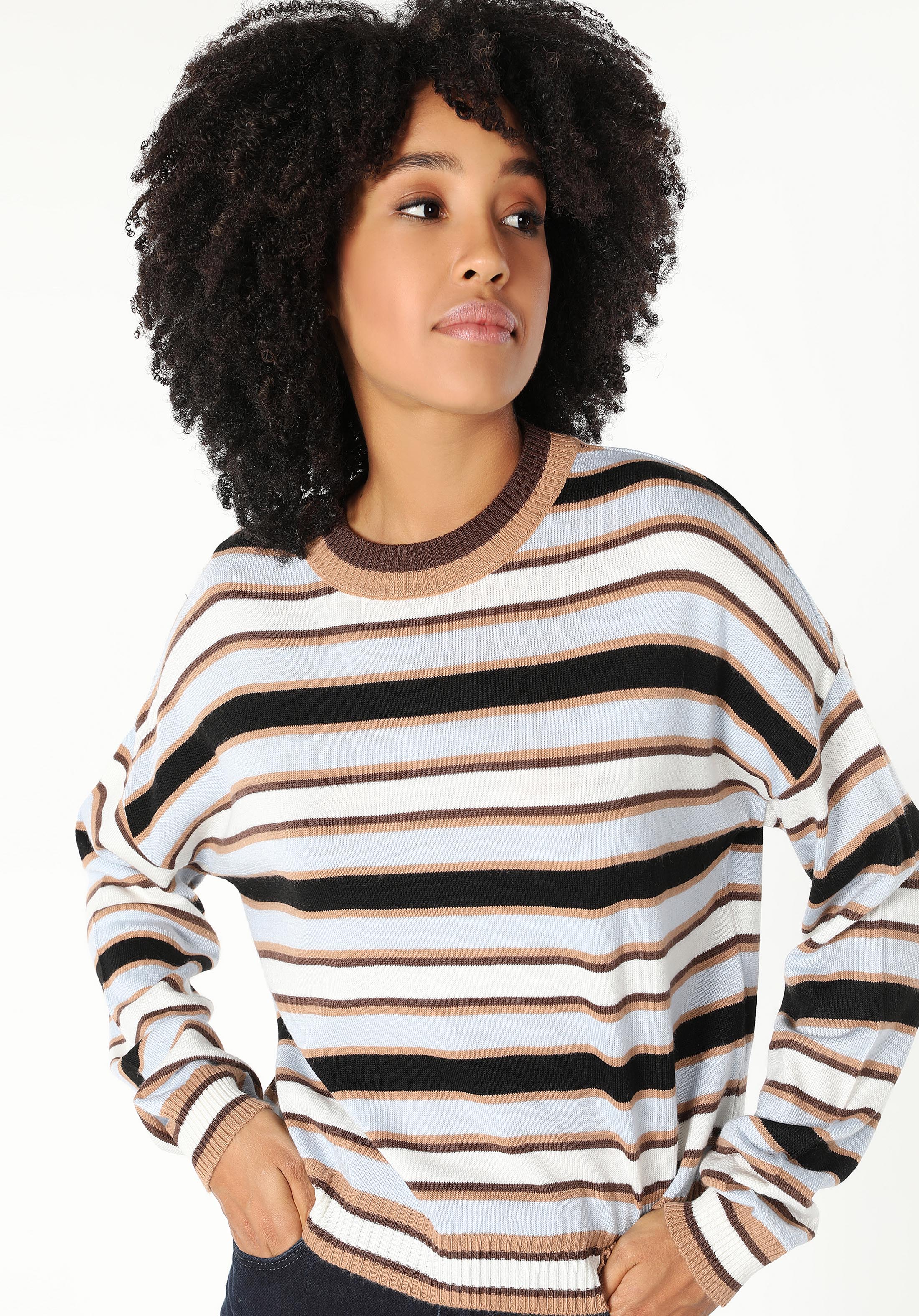 Regular Fit Yuvarlak Yaka Çizgili Kadın Çok Renkli Kazak