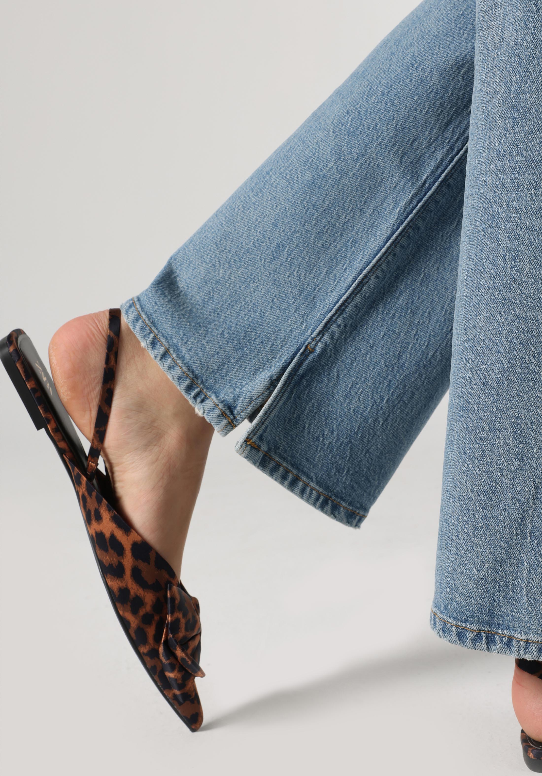 Regular Fit Orta Bel Bootcut Kadın İndigo Jean Pantolon