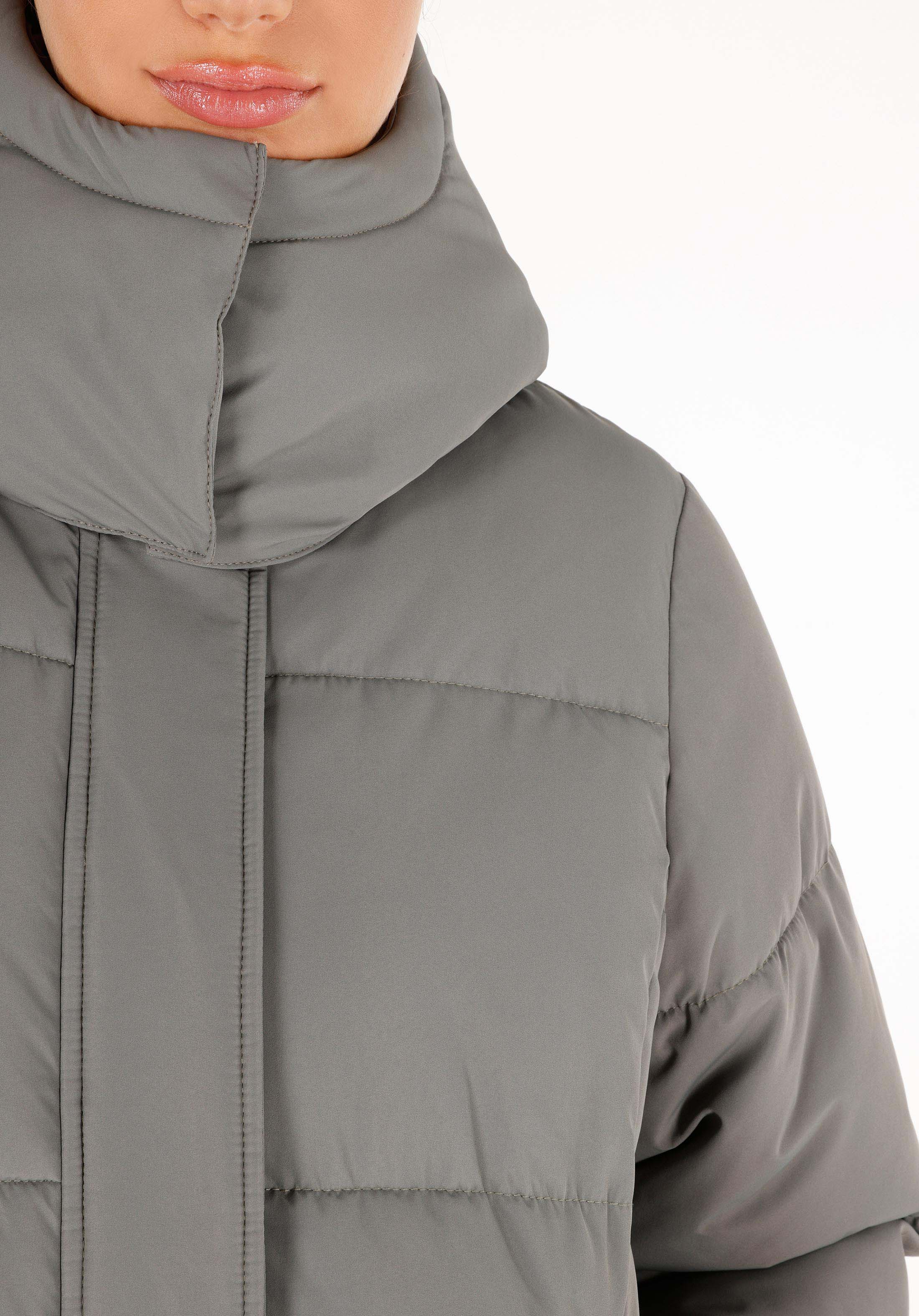 Regular Fit Kapüşonlu Fermuarlı Astarlı  Kadın Yeşil Mont