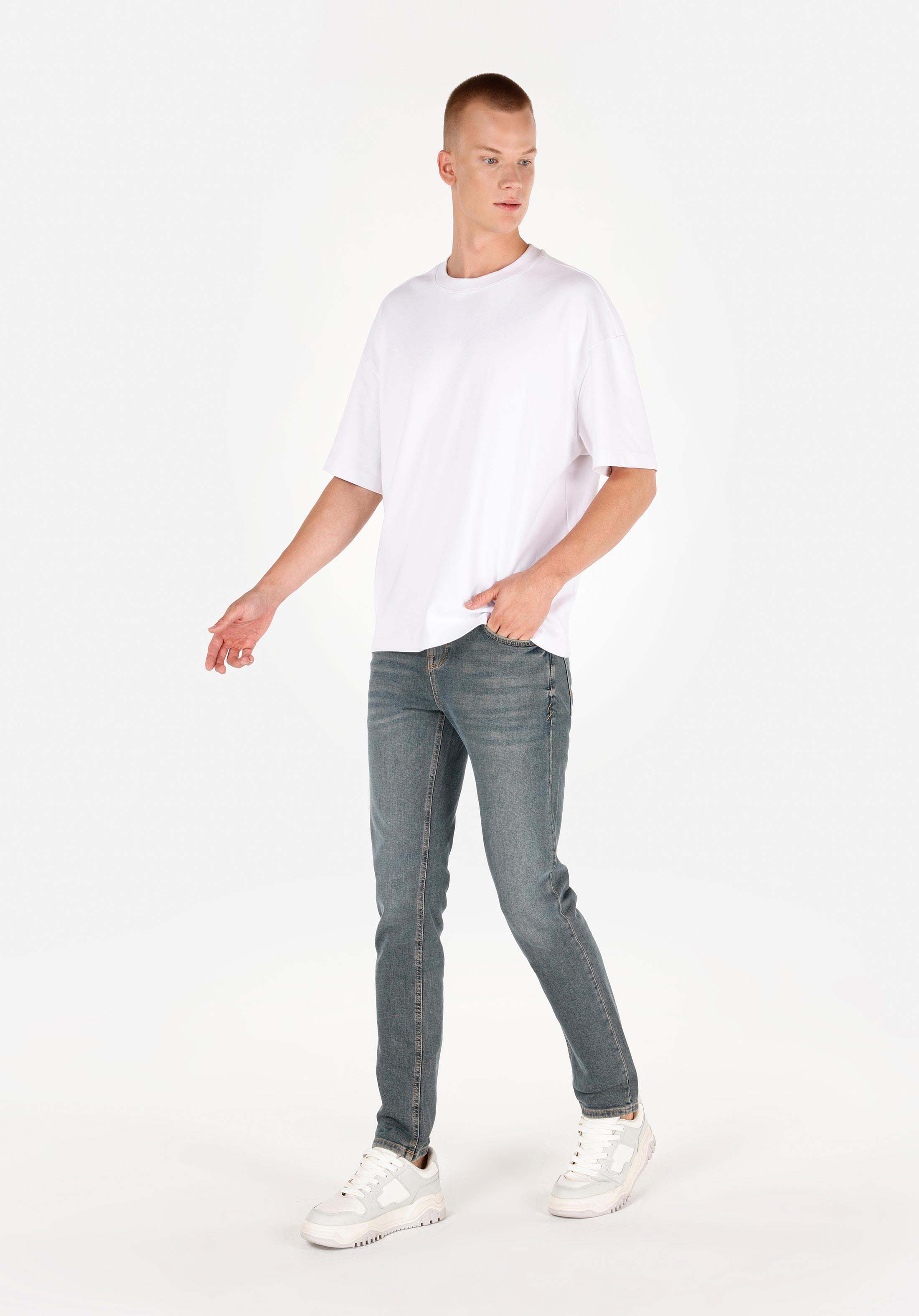 Straight Fit Düşük Bel Düz Paça Erkek Koyu İndigo Jean Pantolon