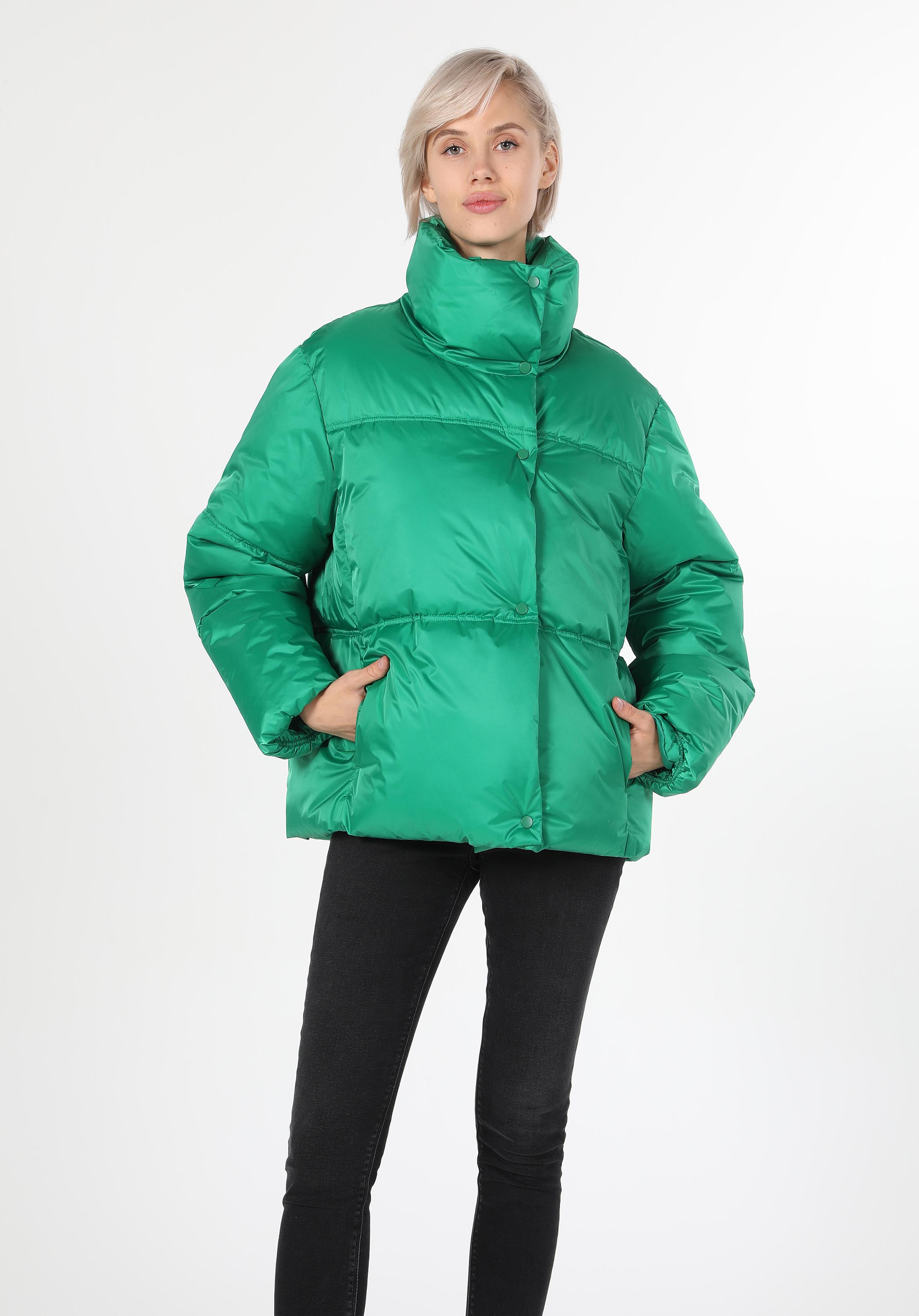 Regular Fit Dik Yaka Çıtçıtlı Astarlı  Kadın Yeşil Mont