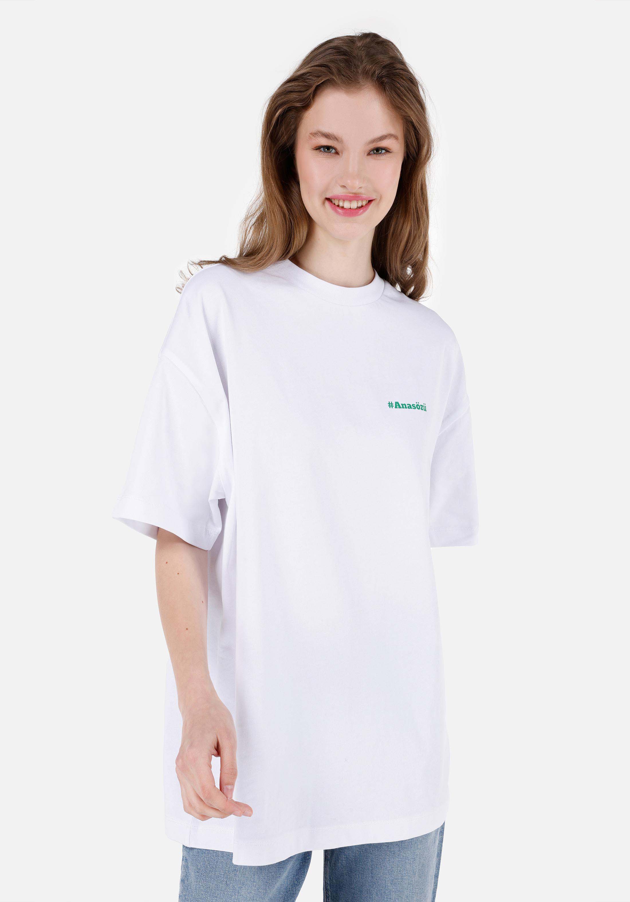 Comfort Fit Yuvarlak Yaka  Kadın Beyaz Kısa Kol Tişört