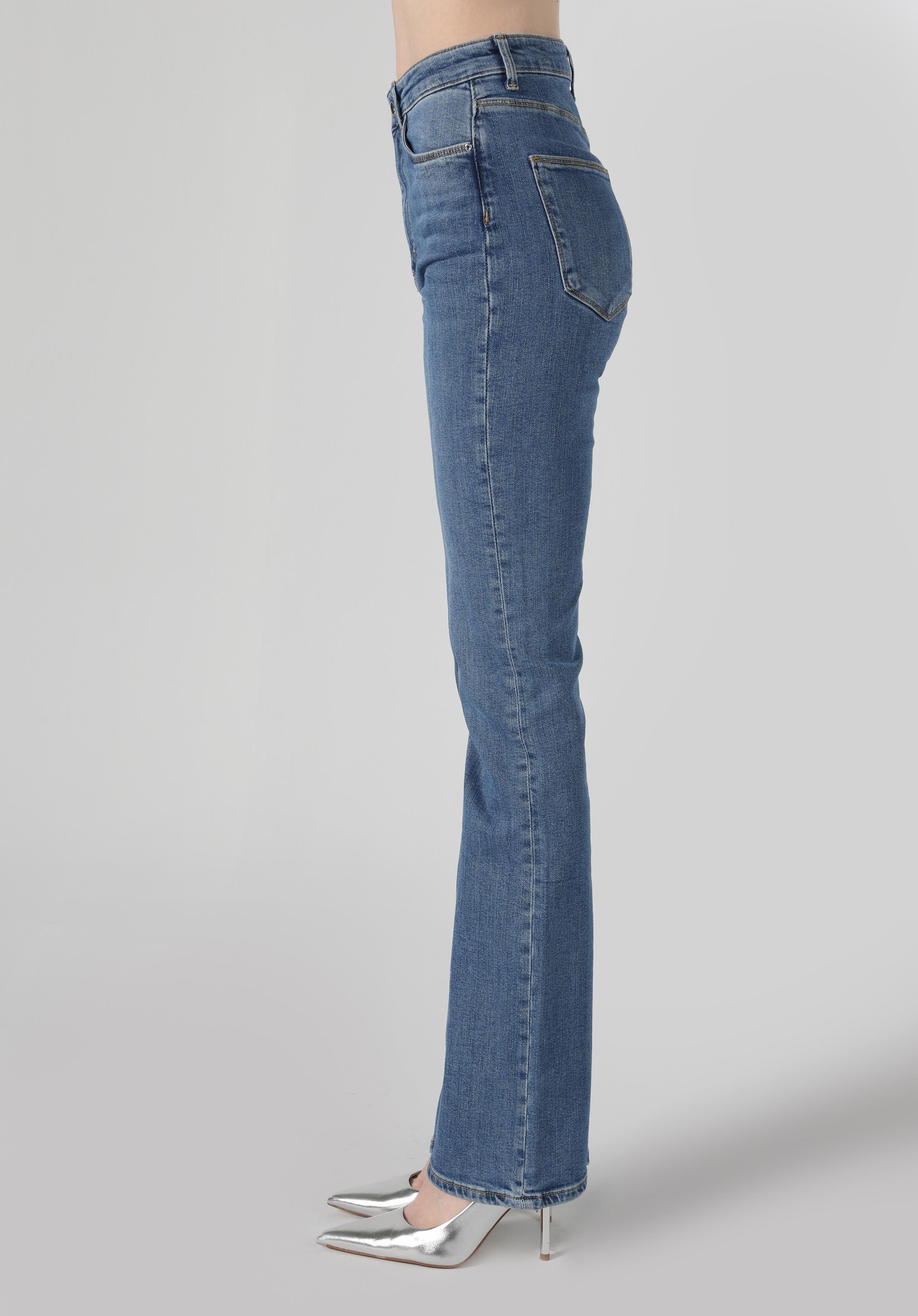 Flare Fit Yüksel Bel Ispanyol Paça Kadın İndigo Jean Pantolon