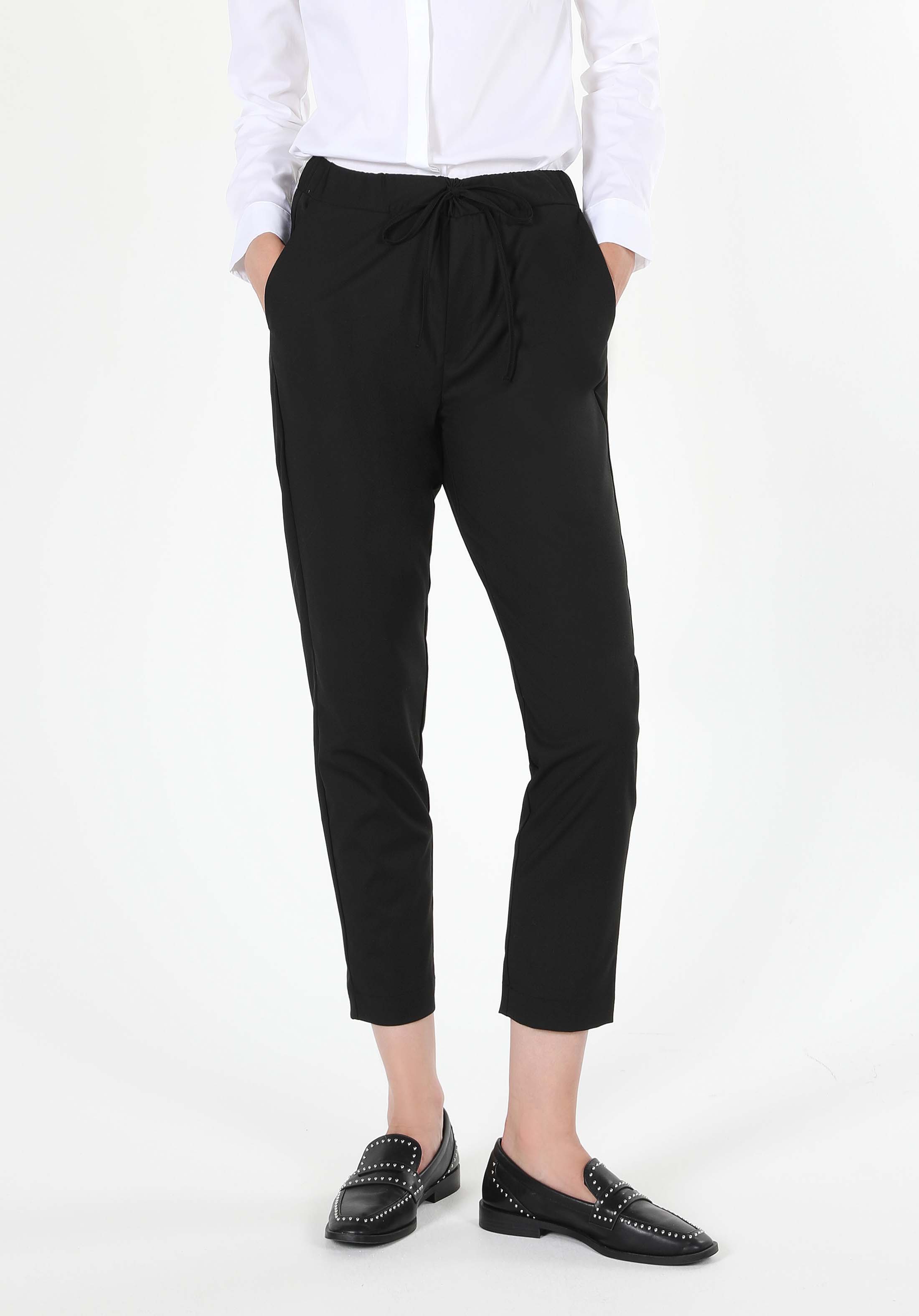 Regular Fit Düşük Bel Düz Paça Kadın Siyah  Pantolon