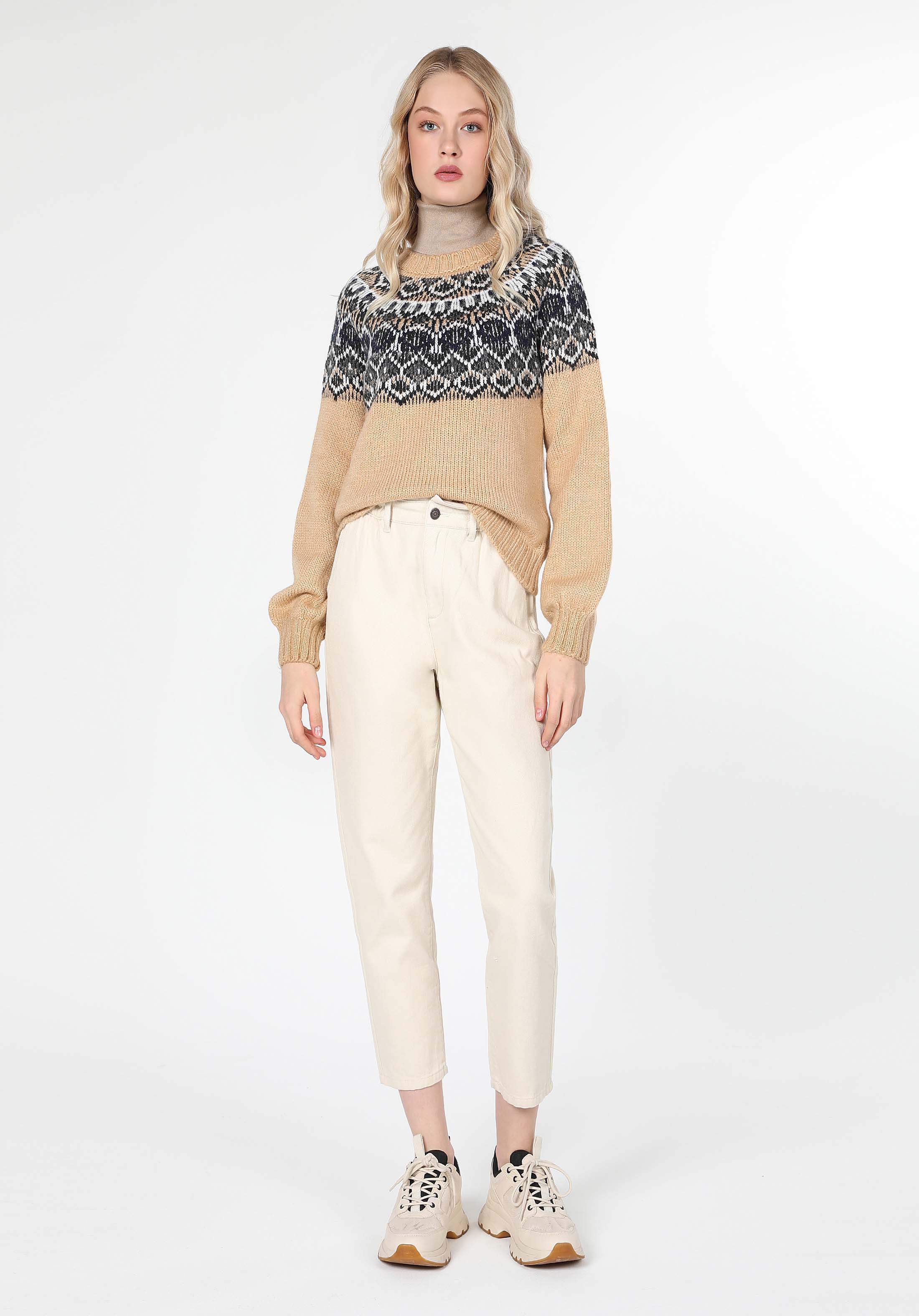 Regular Fit Yuvarlak Yaka Etnik Kadın Bej Kazak