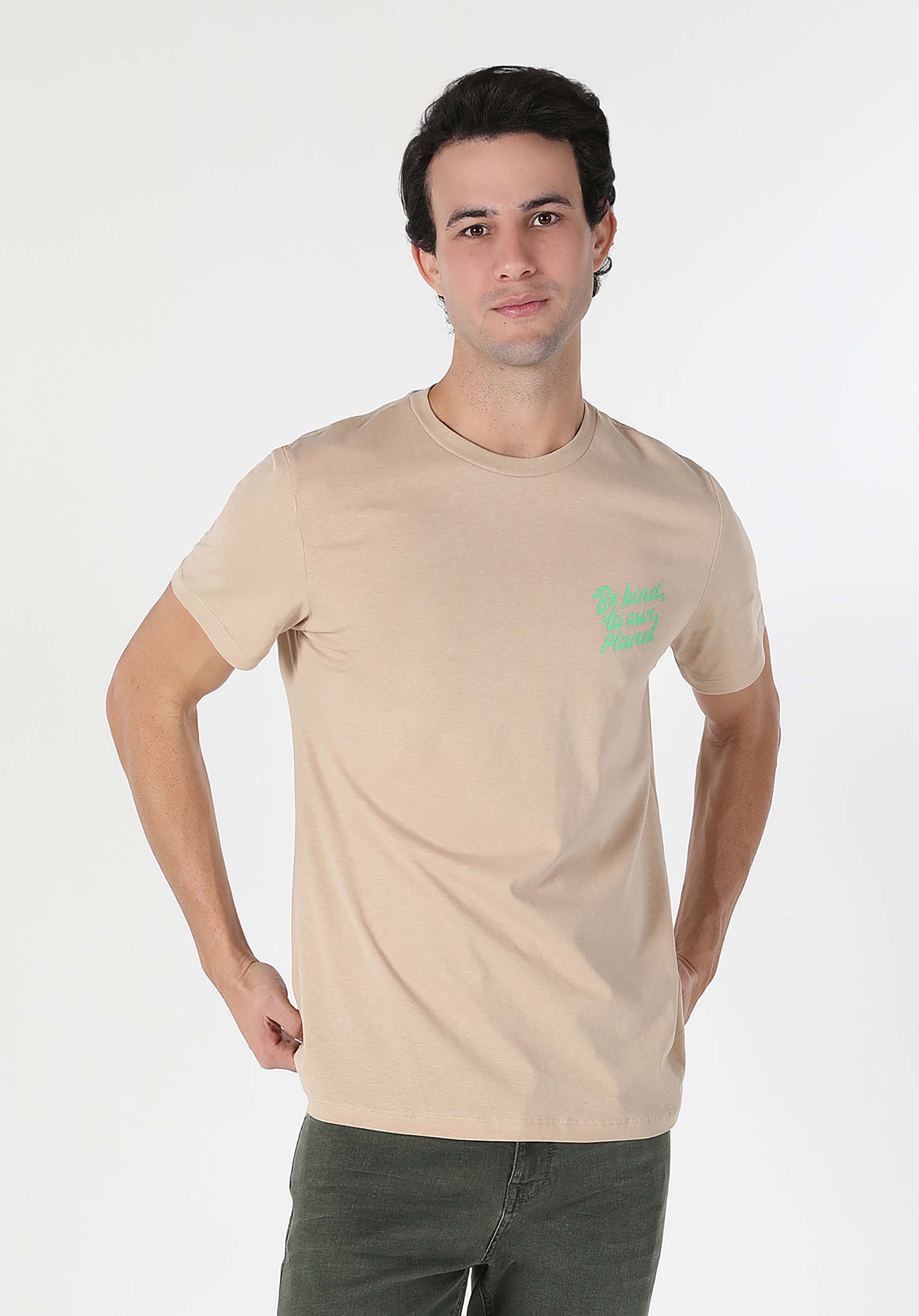 Regular Fit Yuvarlak Yaka Baskılı Erkek Bej Kısa Kol Tişört
