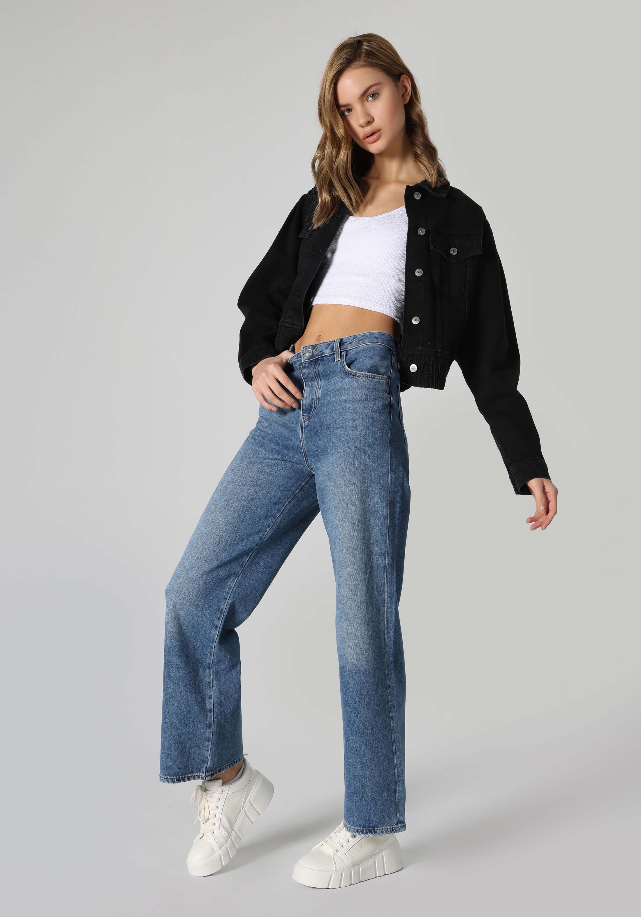 Regular Fit   Kadın Gri Jean Pantolon