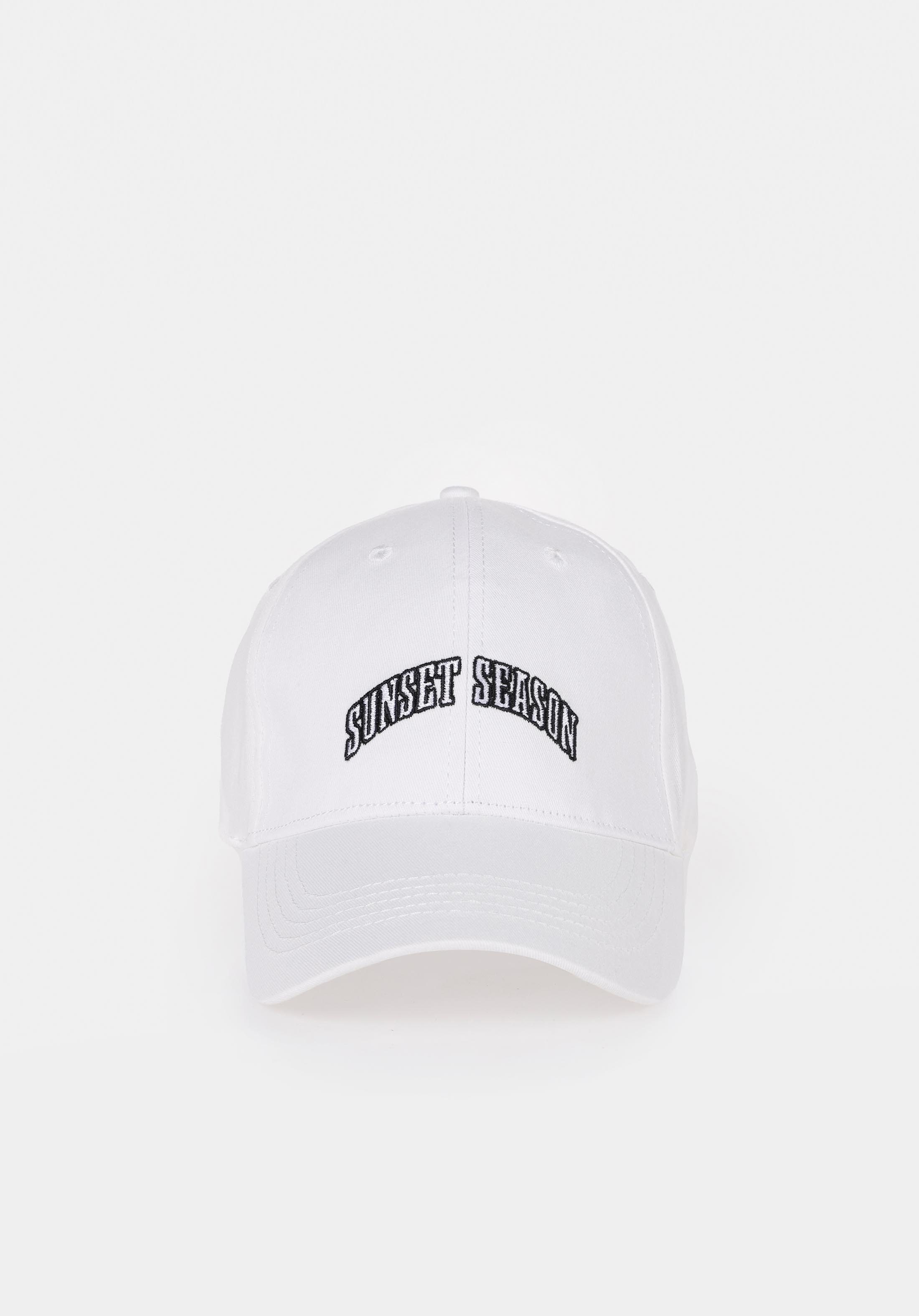 Kadın  Beyaz Şapka