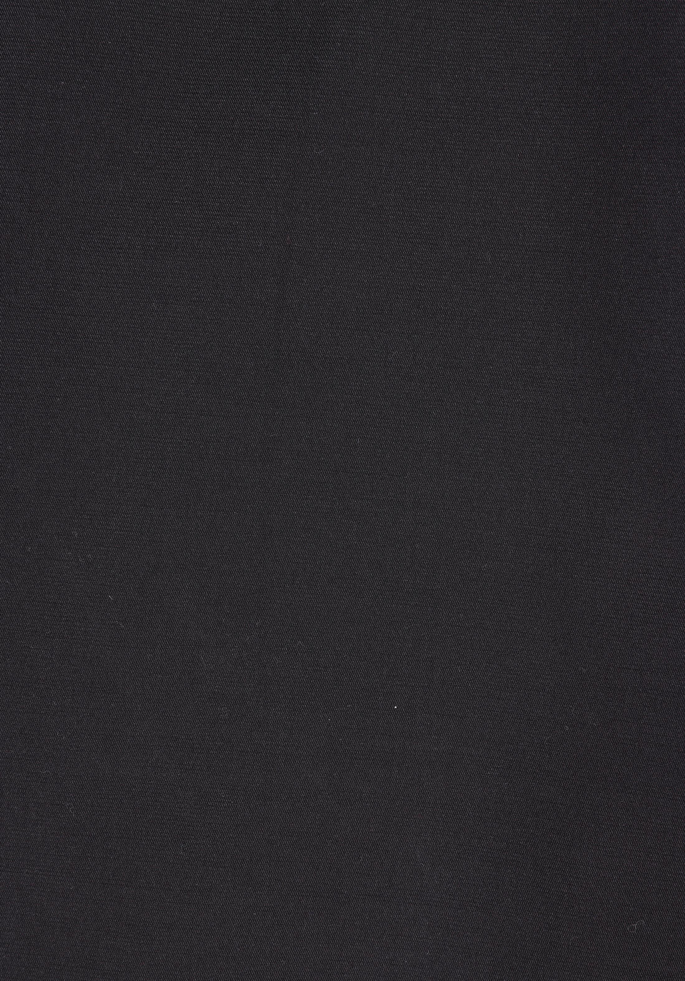 Regular Fit Kapüşonlu Fermuarlı Astarlı Suya Dayanıklı Kadın Siyah Mont