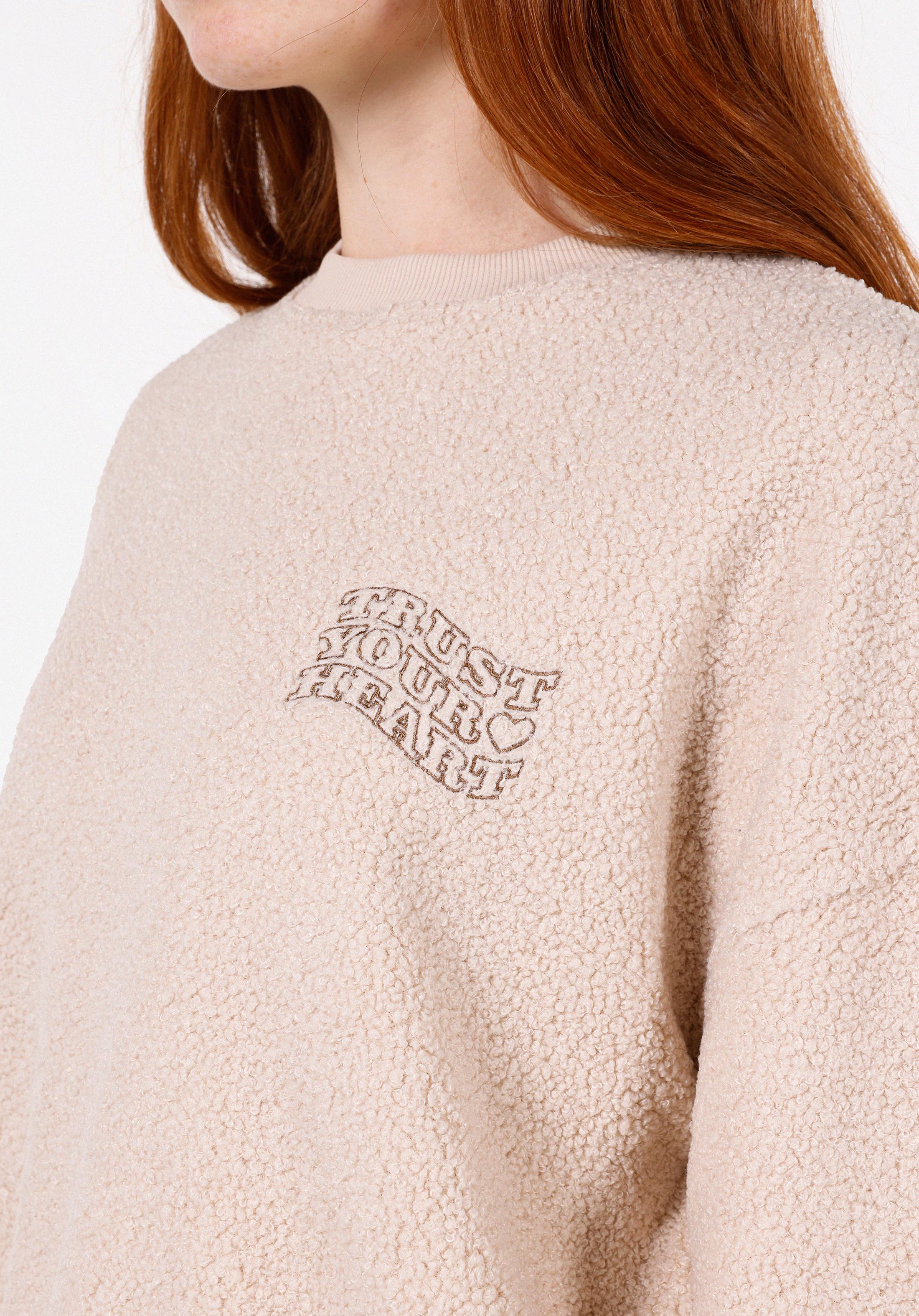 Regular Fit Yuvarlak Yaka  Kadın Bej Sweatshirt