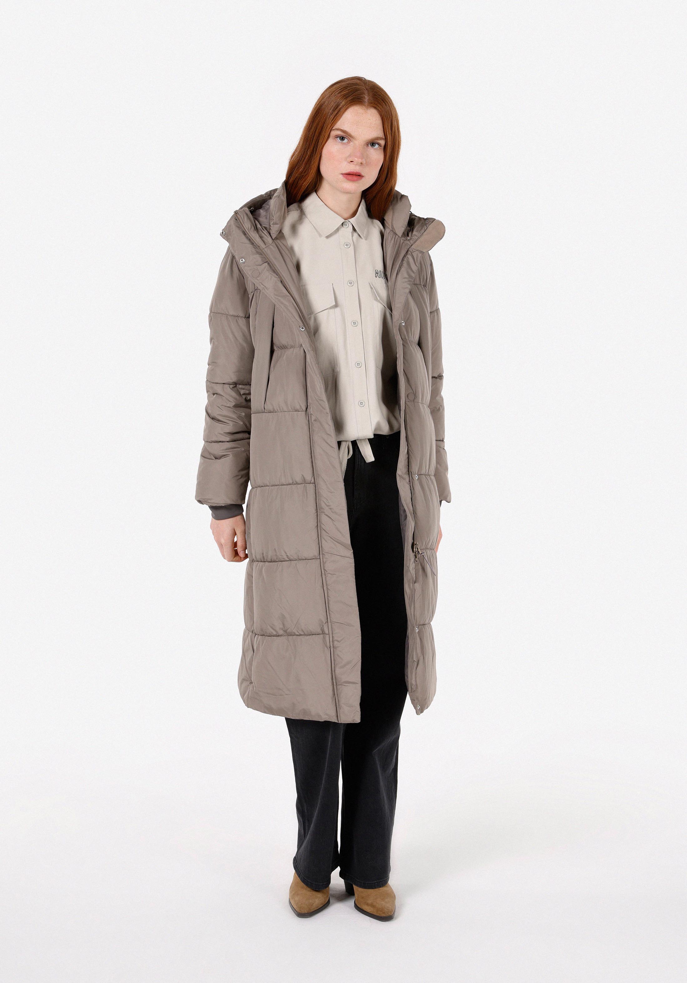 Regular Fit High Neck    Kadın  Kaban