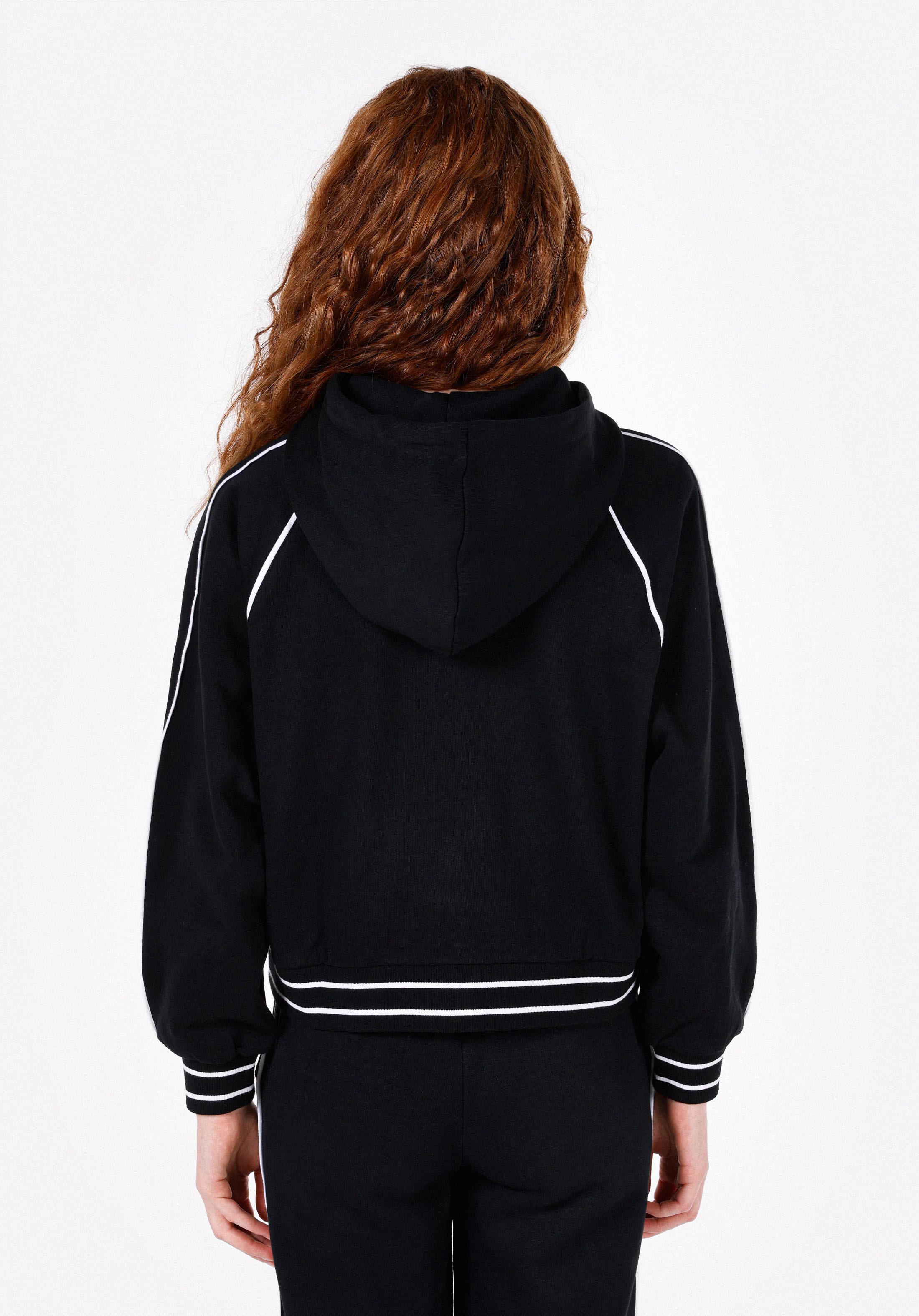 Regular Fit Kapüşonlu Nakışlı Kadın Siyah Sweatshirt