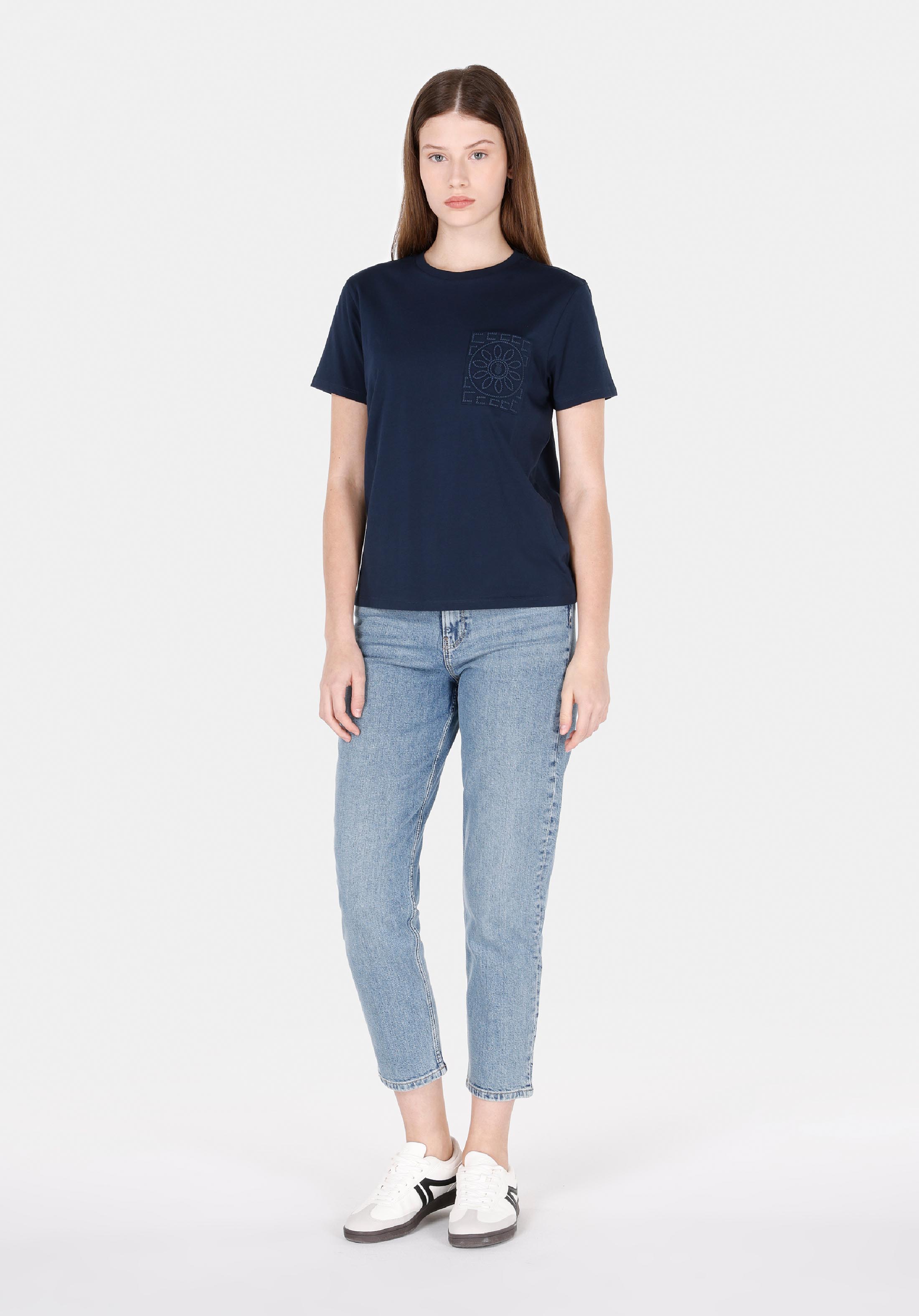 Regular Fit Yuvarlak Yaka Nakışlı Kadın Lacivert Kısa Kol Tişört