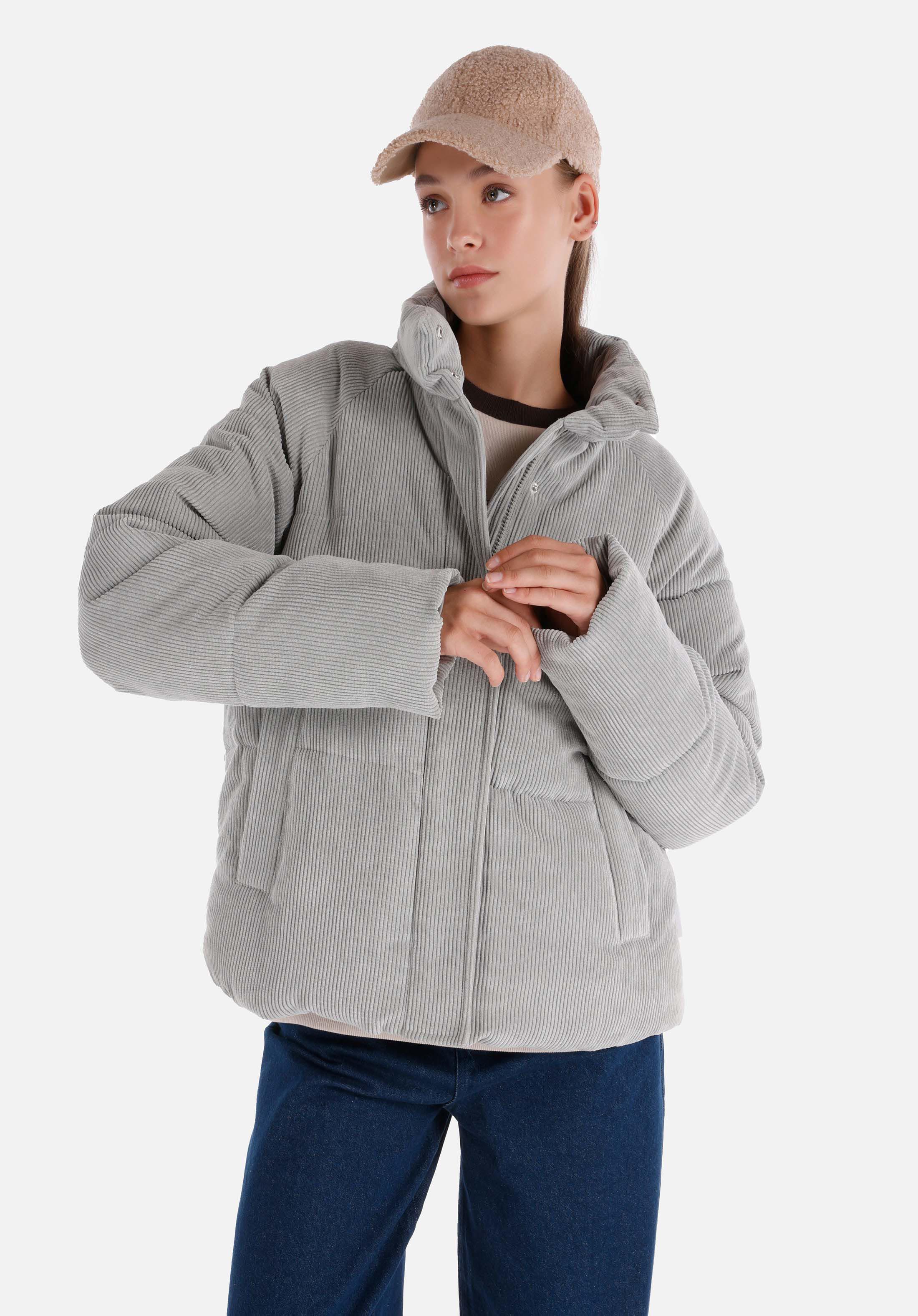 Regular Fit Dik Yaka Fermuarlı Astarlı  Kadın Yeşil Mont