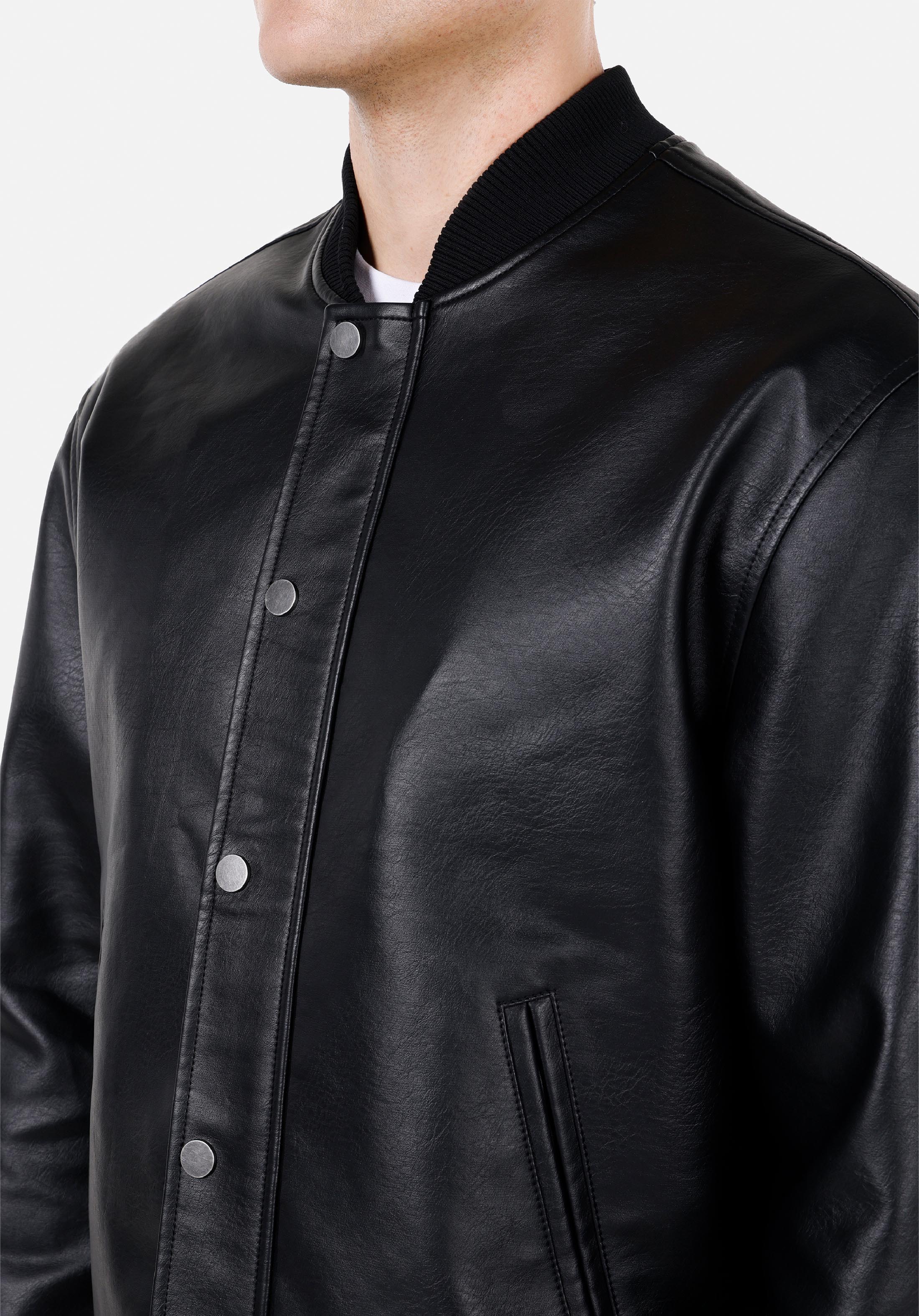 Regular Fit     Erkek Siyah Mont Pu