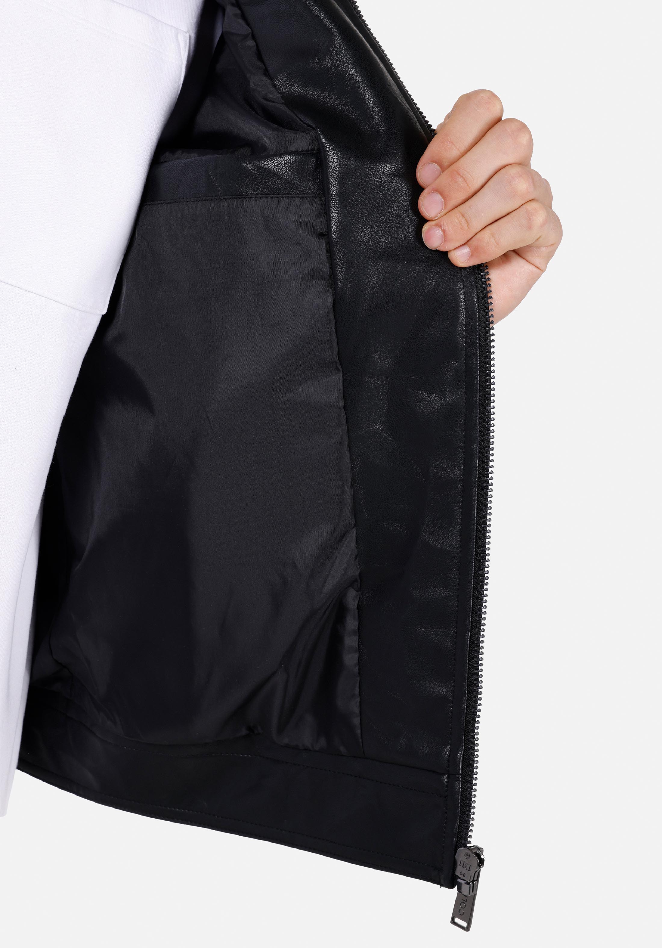 Regular Fit     Erkek Siyah Mont Pu