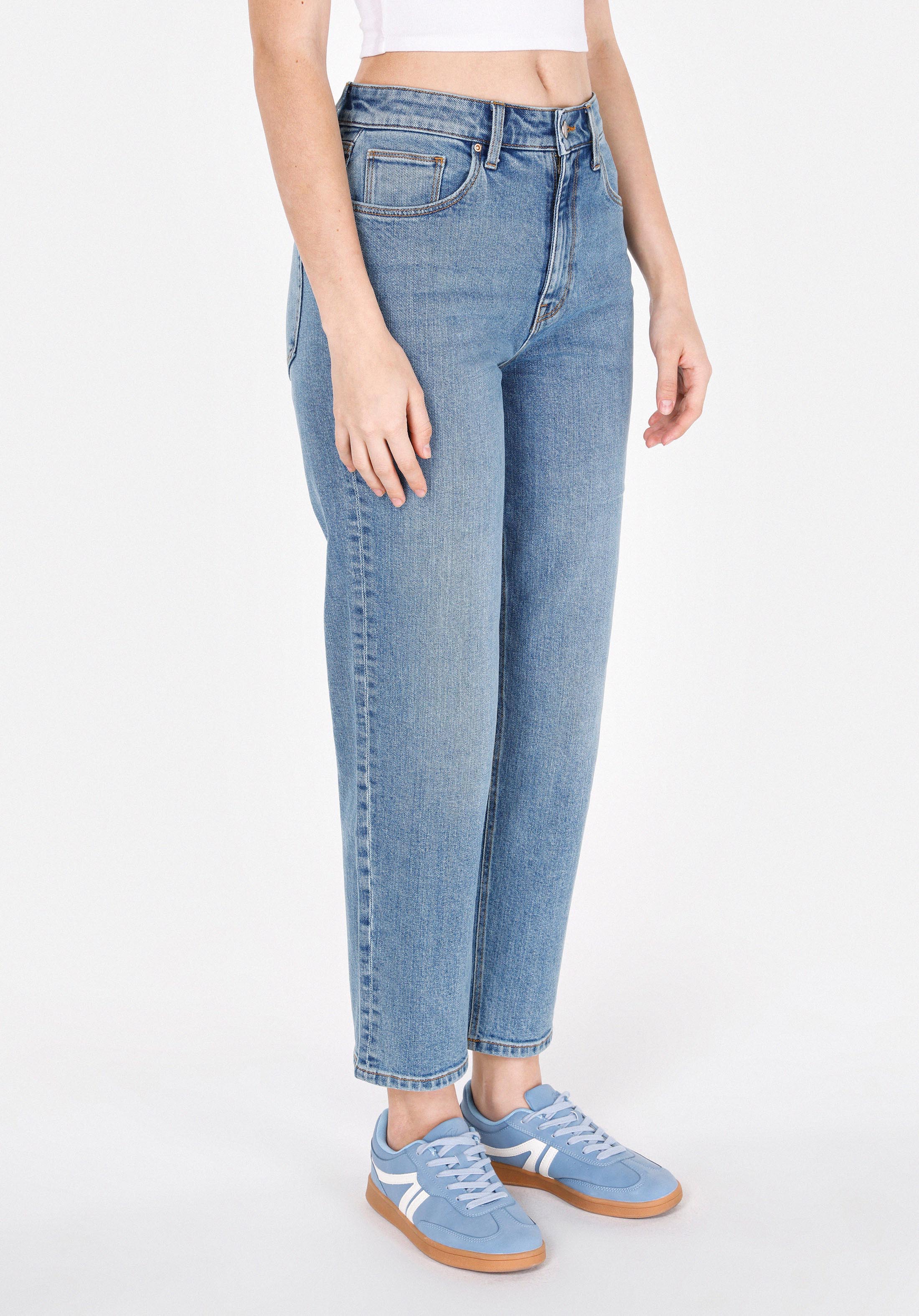 Straight Fit   Kadın İndigo Jean Pantolon