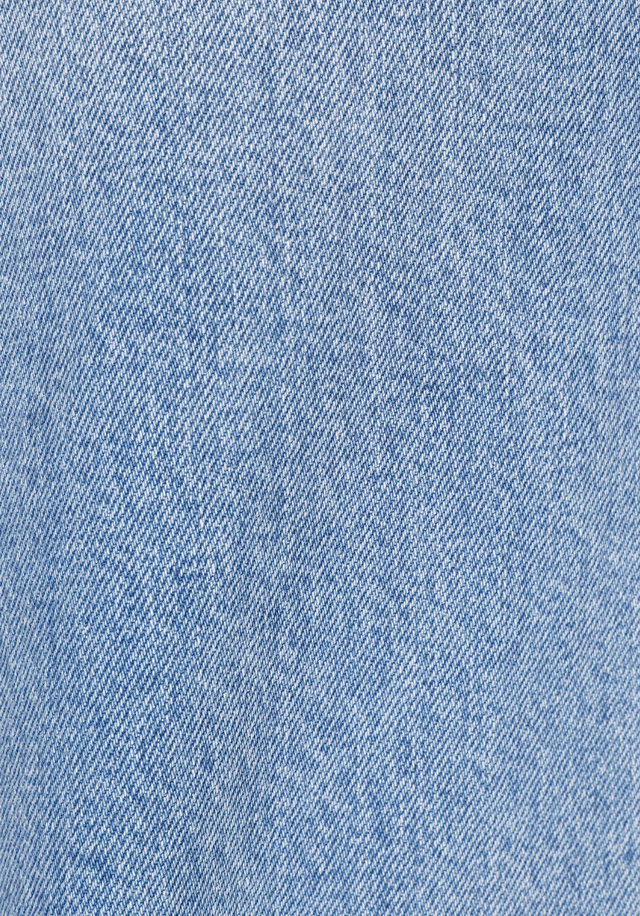 Regular Fit   Kadın Denim Jean Pantolon