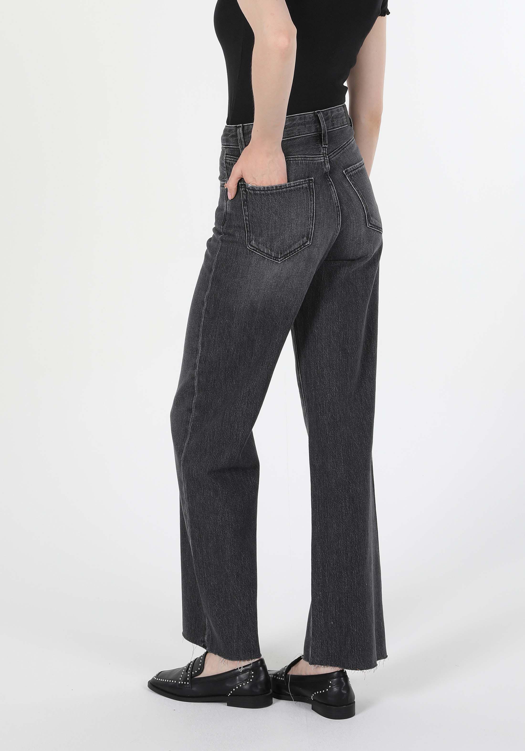 Regular Fit Yüksel Bel Geniş Paça Kadın Denim Jean Pantolon