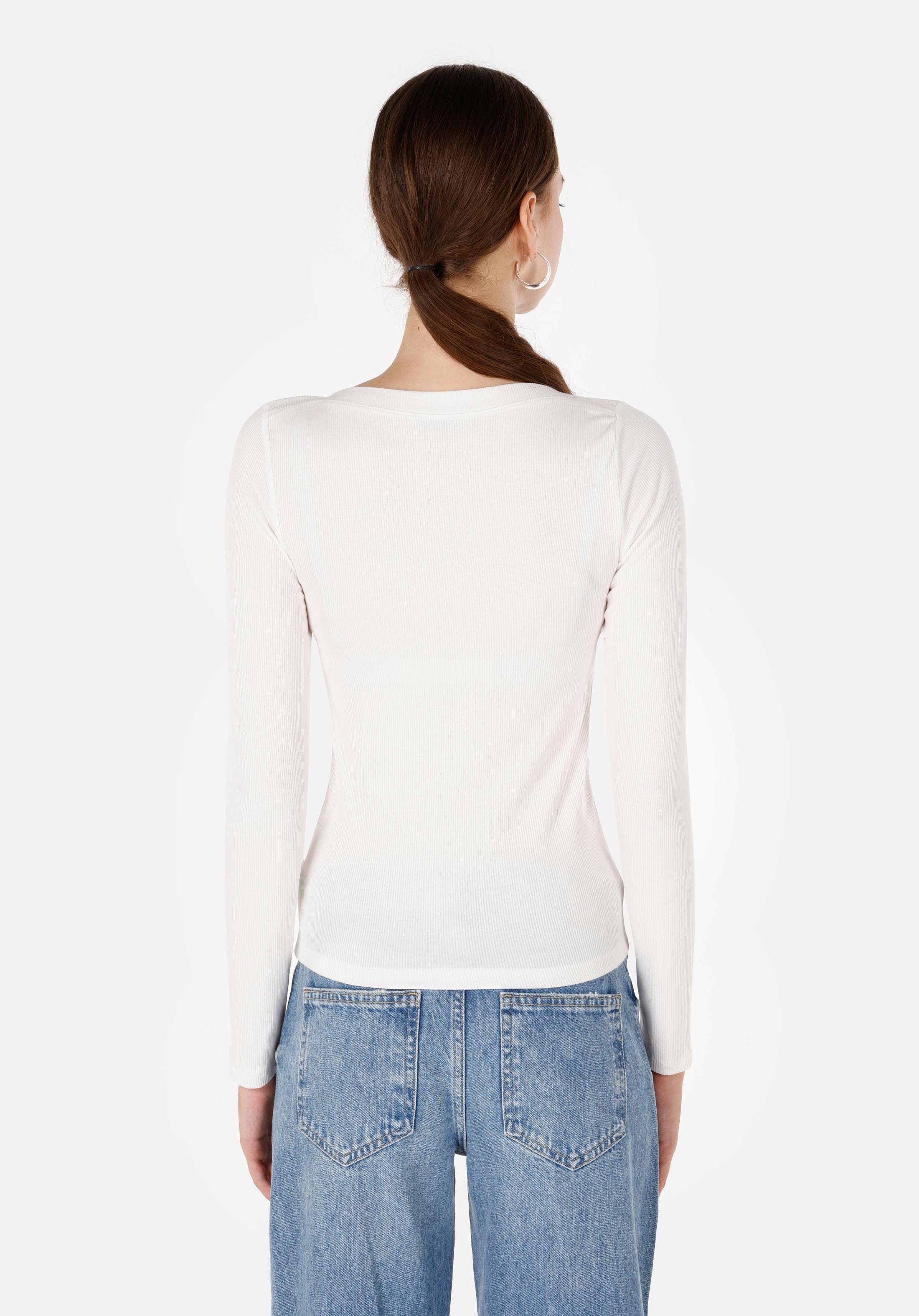 Slim Fit Kayık Yaka Düz Kadın Beyaz Uzun Kol Tişört
