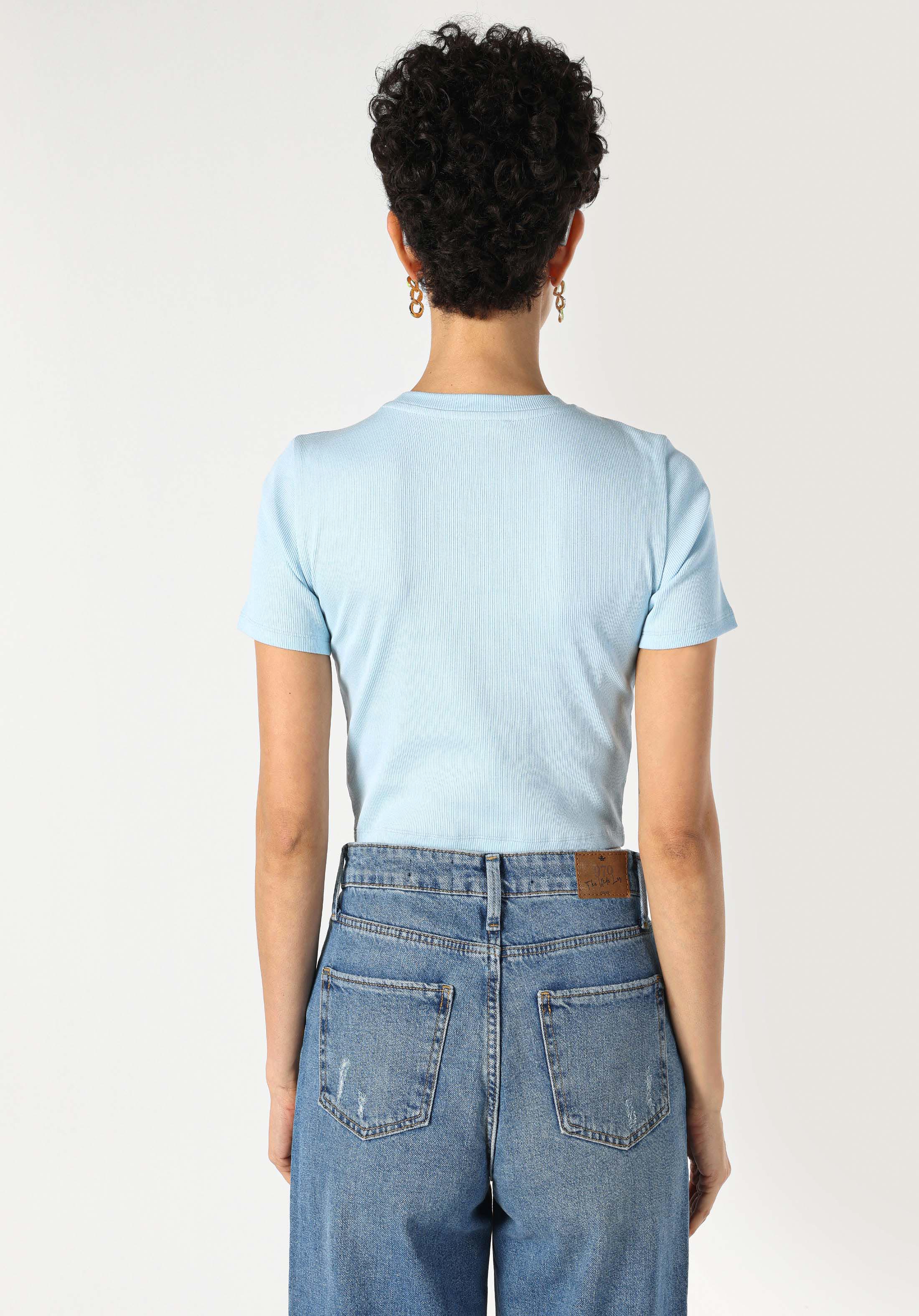 Slim Fit Yuvarlak Yaka Nakışlı Kadın Mavi Kısa Kol Tişört